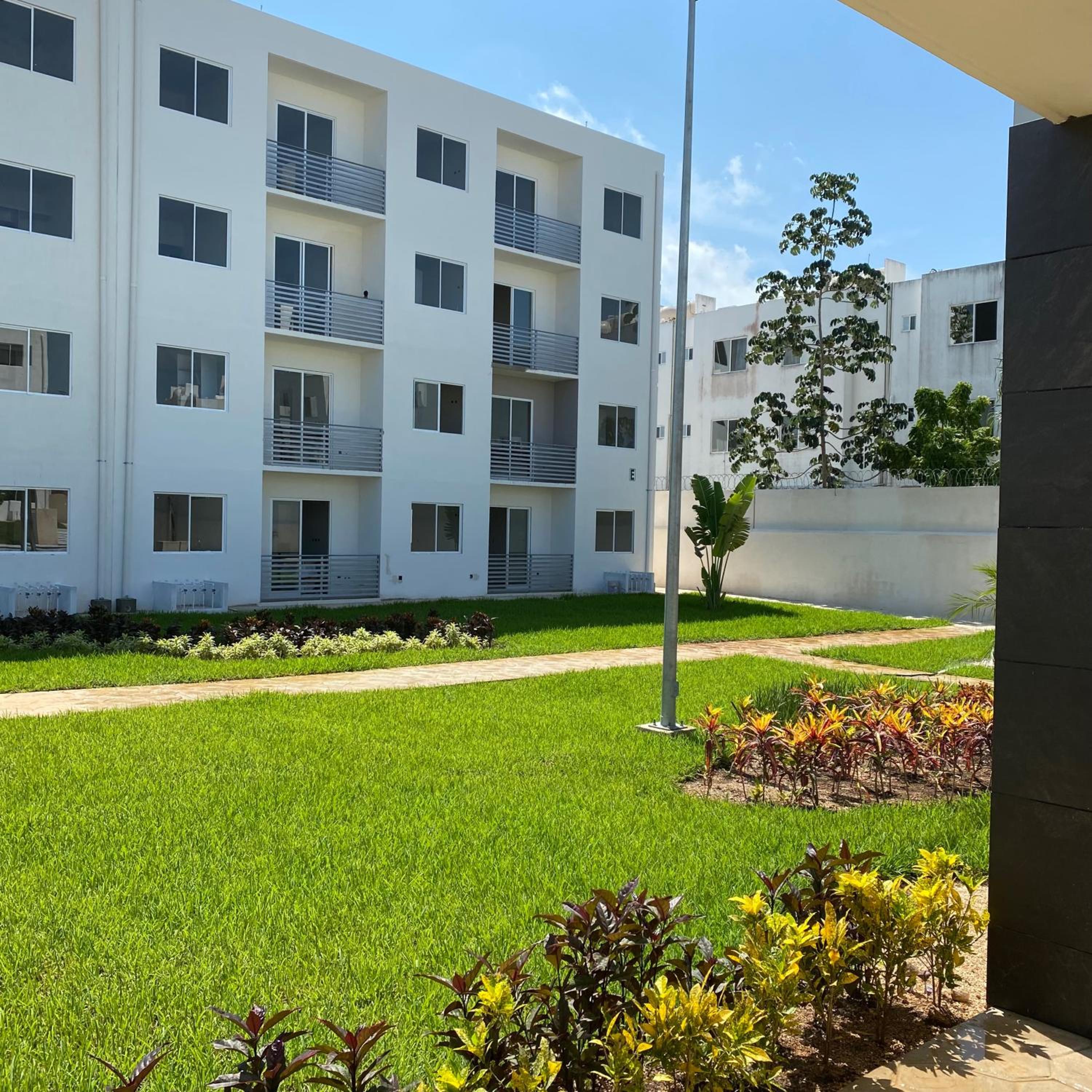Departamento nuevo, 3 habitaciones, justo en frente de alberca