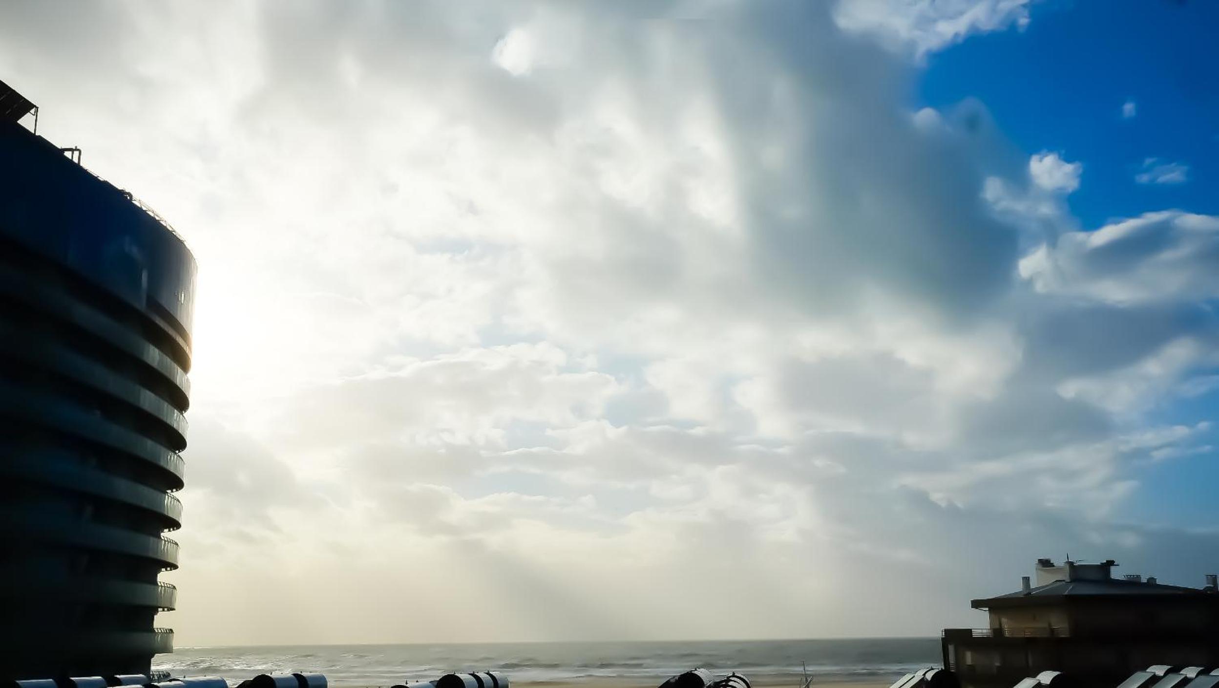 Hotel OASIS - Image 1