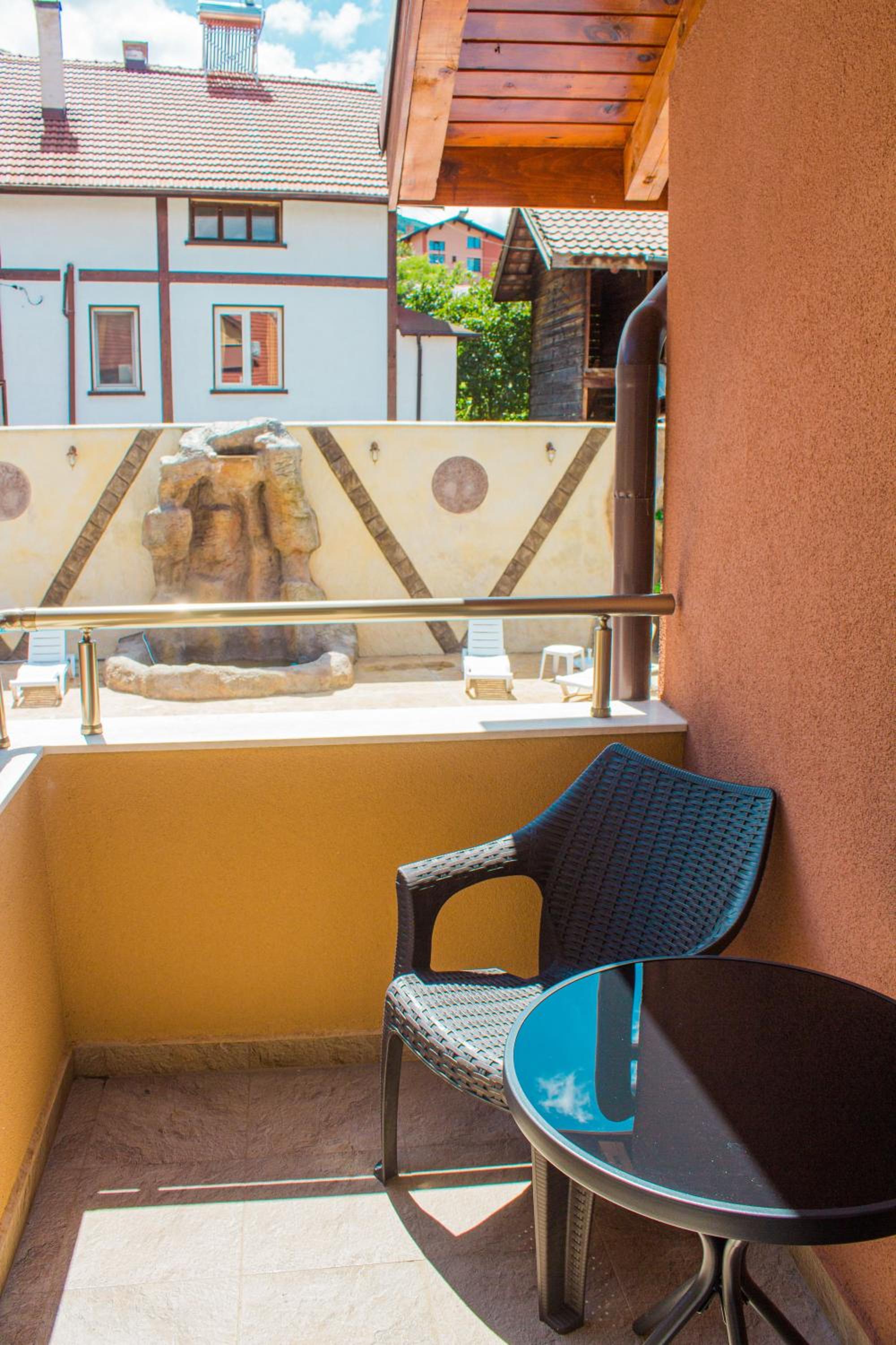 Hotel Guesthouse The Rock