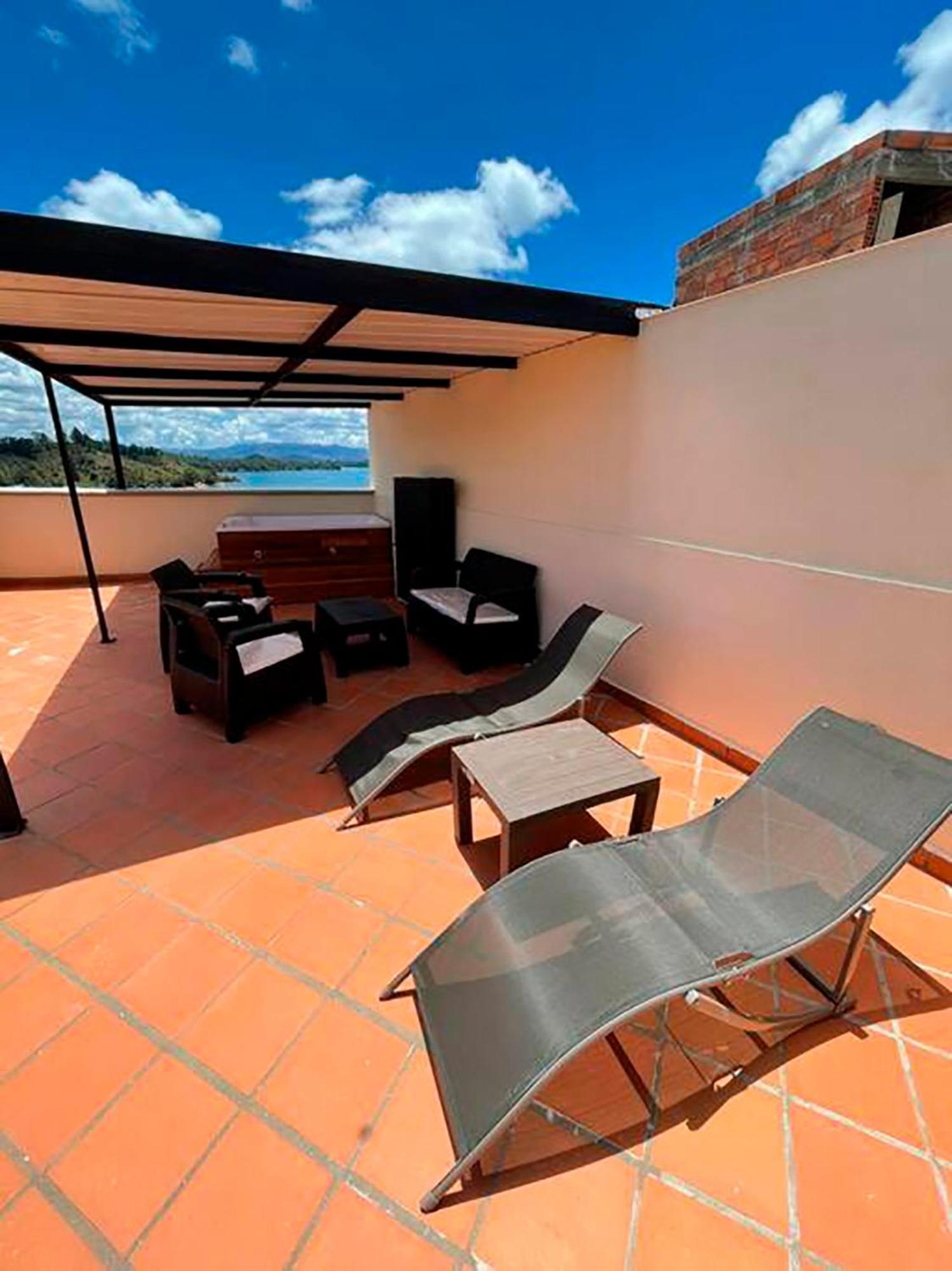 Apartamento 401 - Terraza con Jacuzzi - 3 Habitaciones - Rentas Cortas Gerencial
