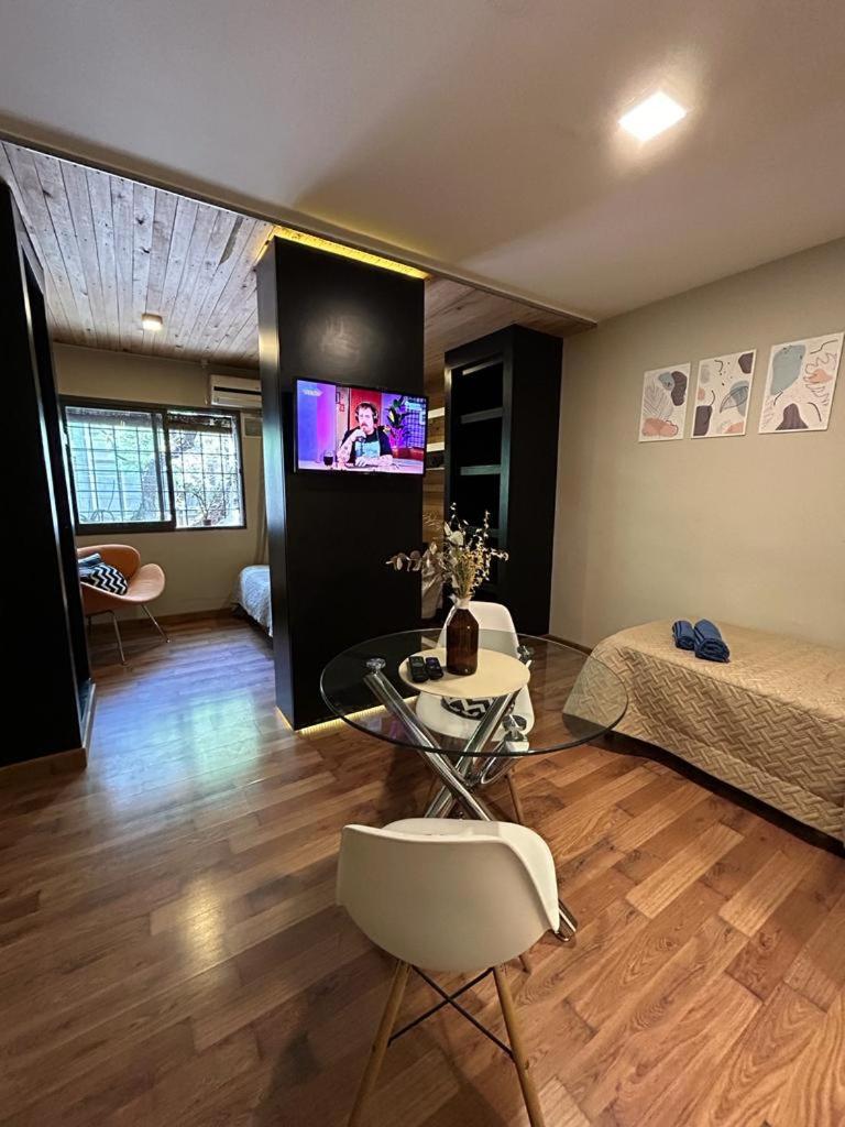 DEPARTAMENTO MODERNO ENTERO / EQUIPADO - EXCELENTE UBICACION