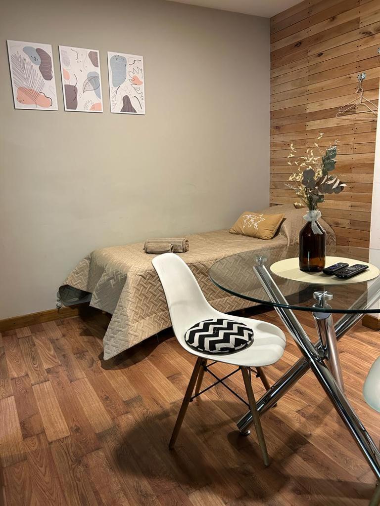 DEPARTAMENTO MODERNO ENTERO / EQUIPADO - EXCELENTE UBICACION