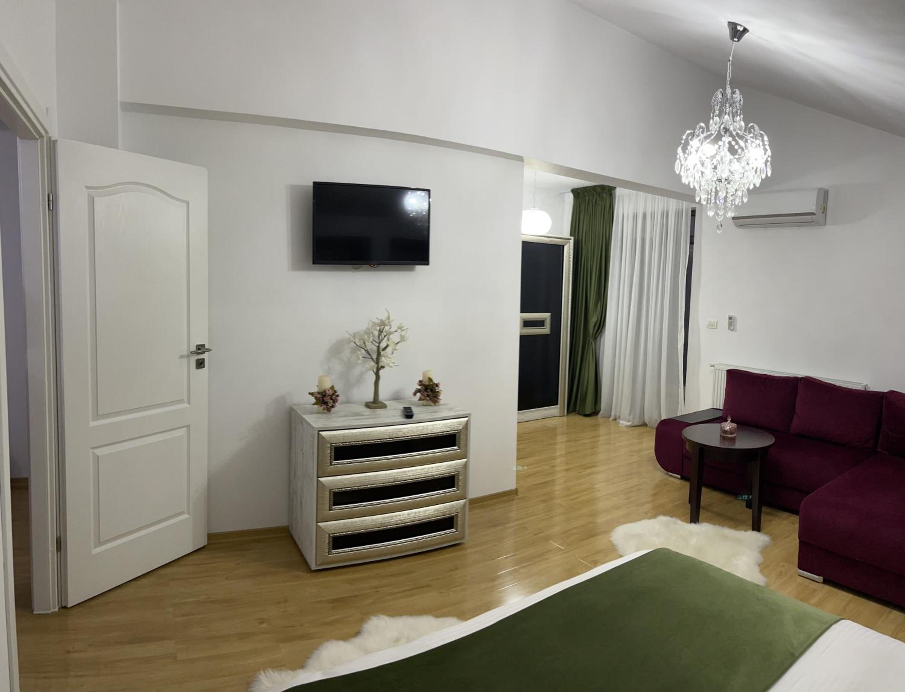 Vila Zoe 1 BucharestAirport&Therme&Park Otopeni view 4