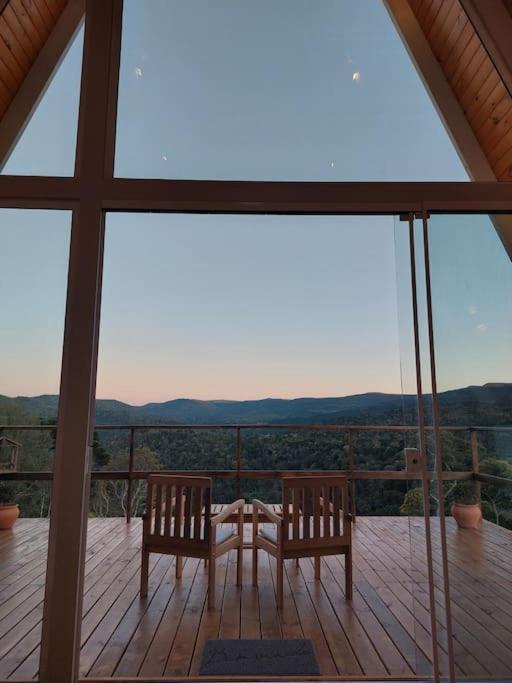 Casa Di Legno Cabana incrível com vista para as montanhas
