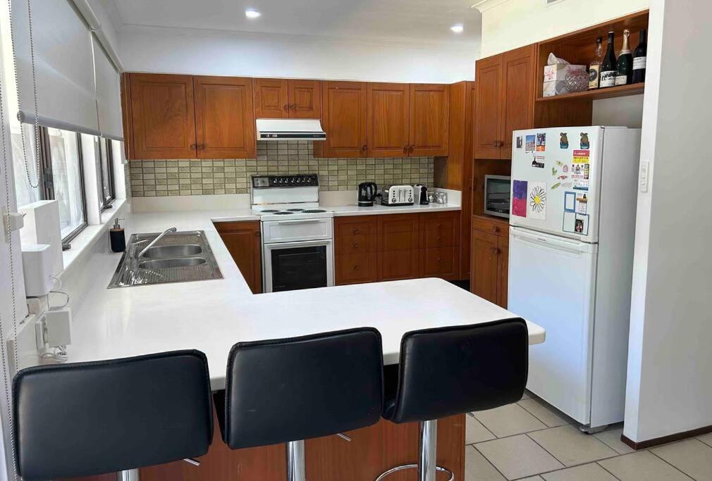 Milk Wharf Cottage - Wallis Lake