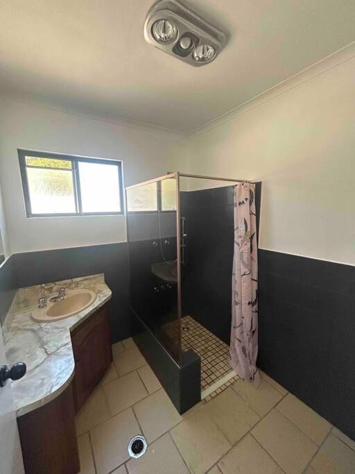 Milk Wharf Cottage - Wallis Lake