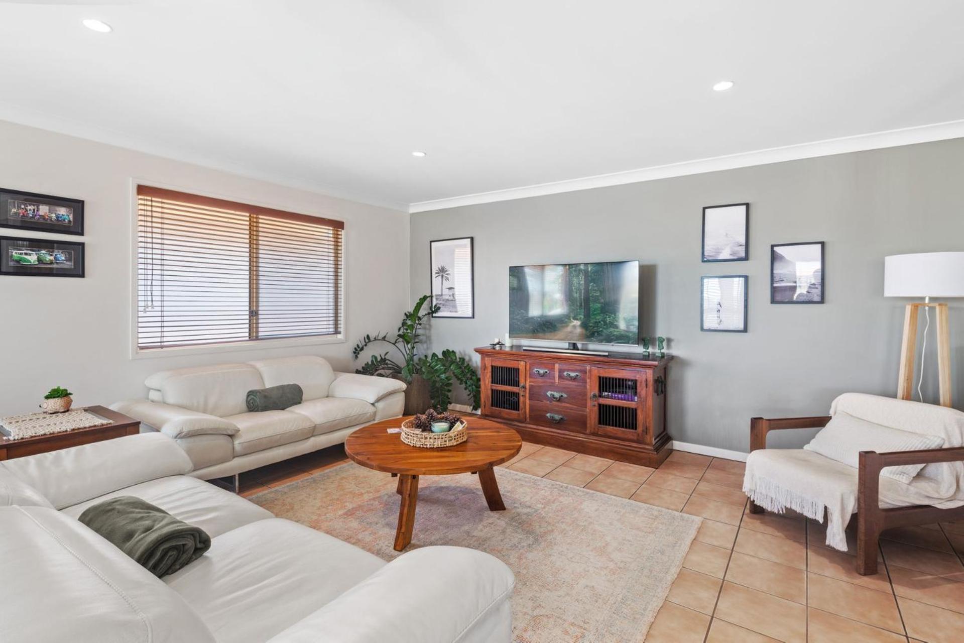 Alex Home with easy pathway to the Beach
