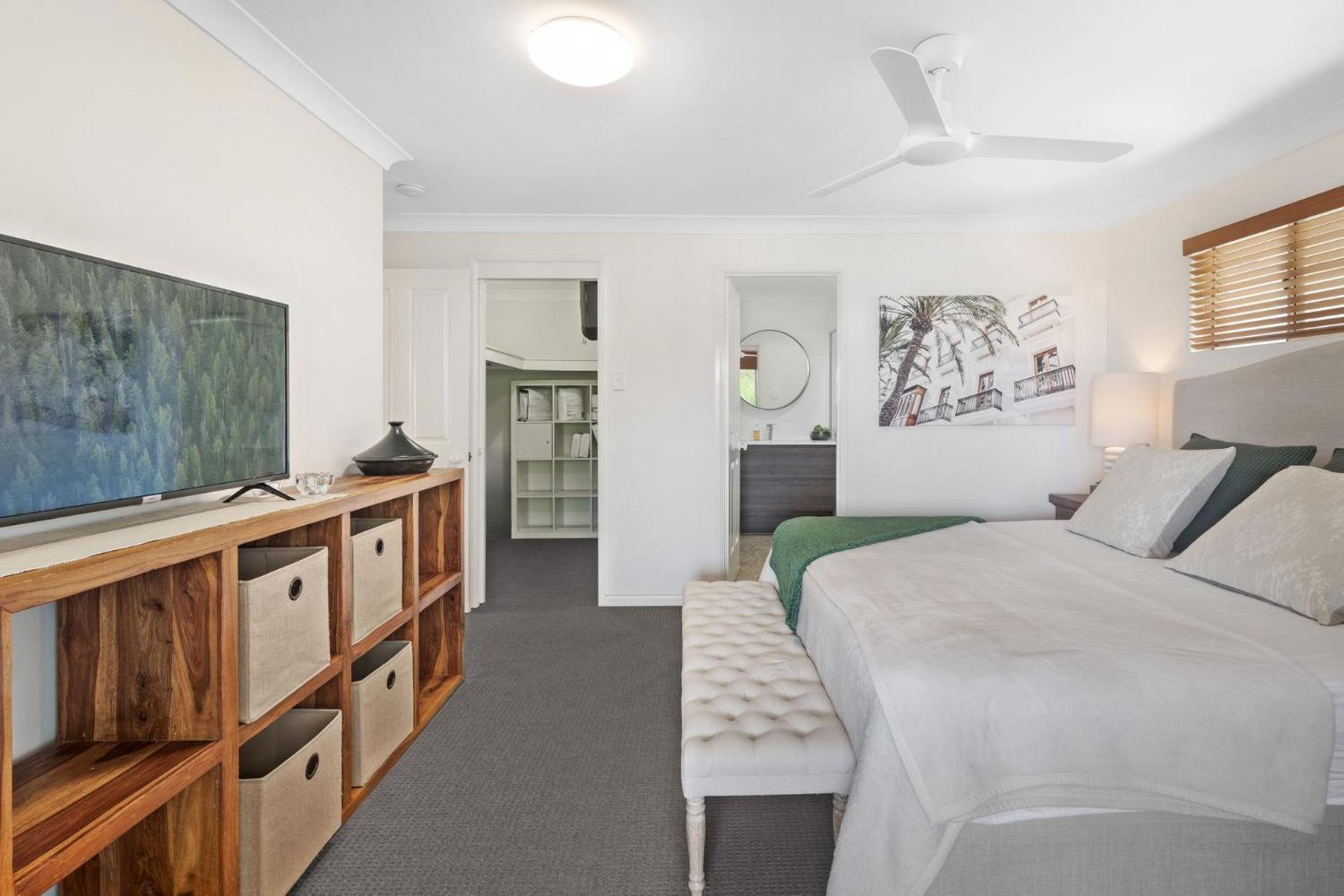 Alex Home with easy pathway to the Beach