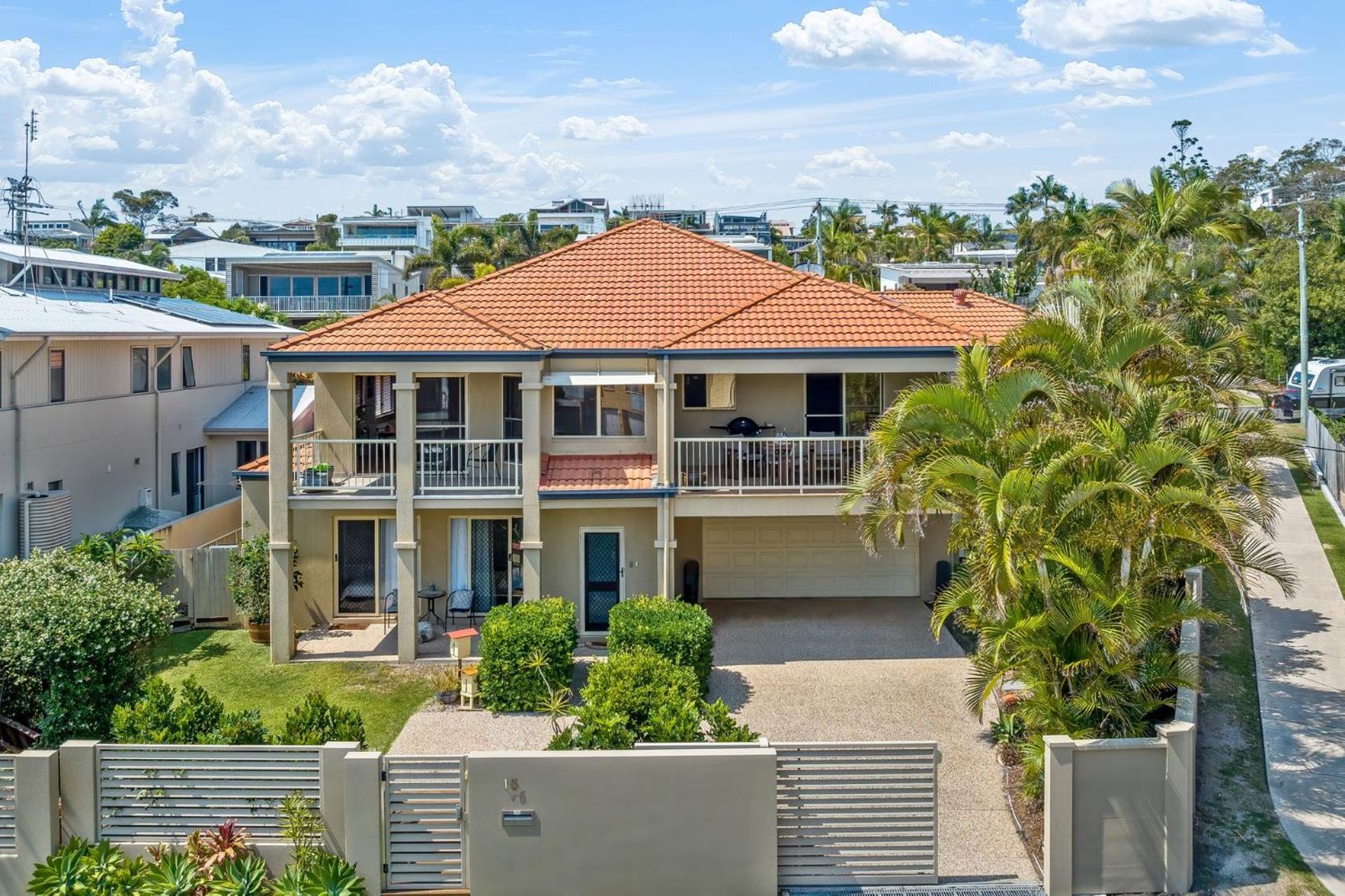 Alex Home with easy pathway to the Beach