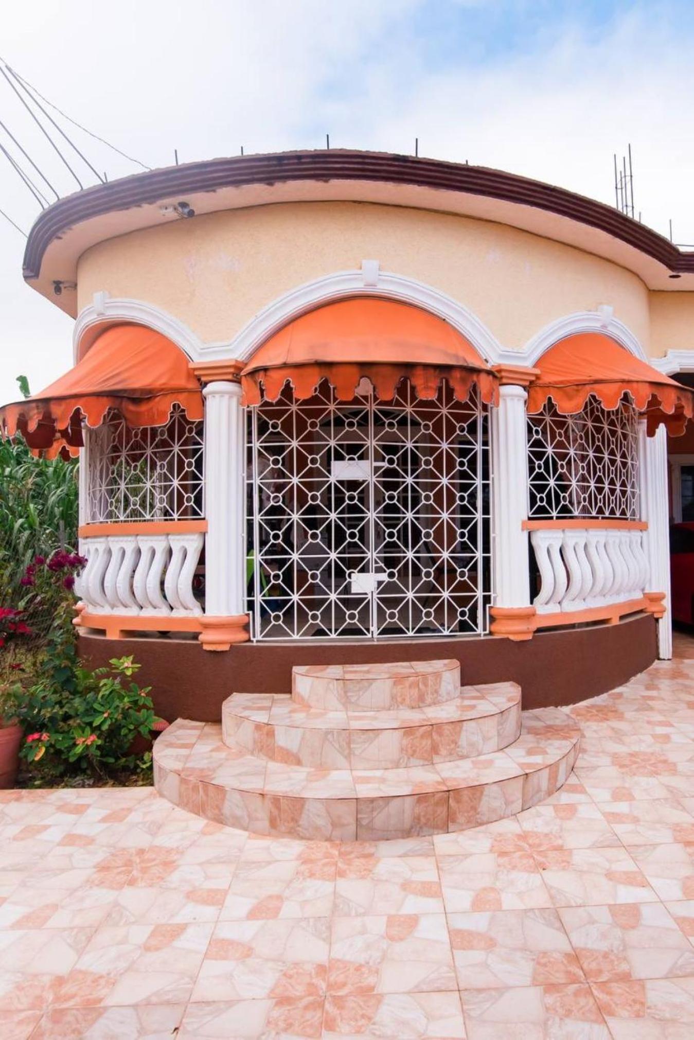 Suzette Guesthouse Accommodations