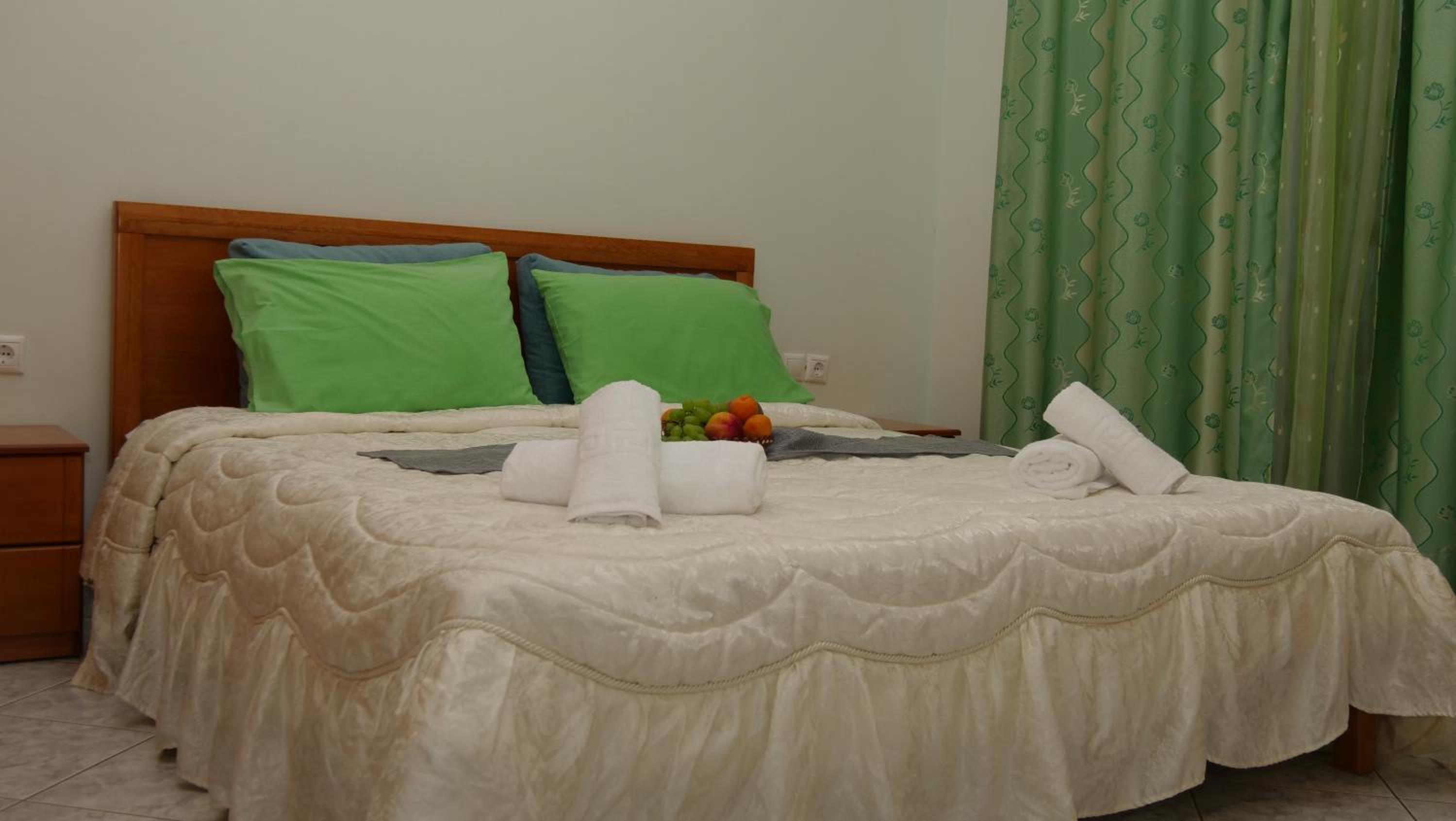 Isabela Apartments