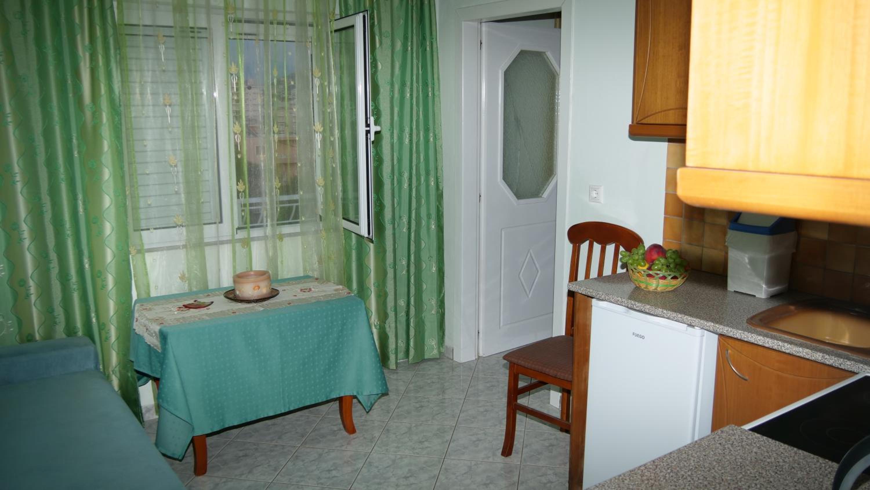 Isabela Apartments