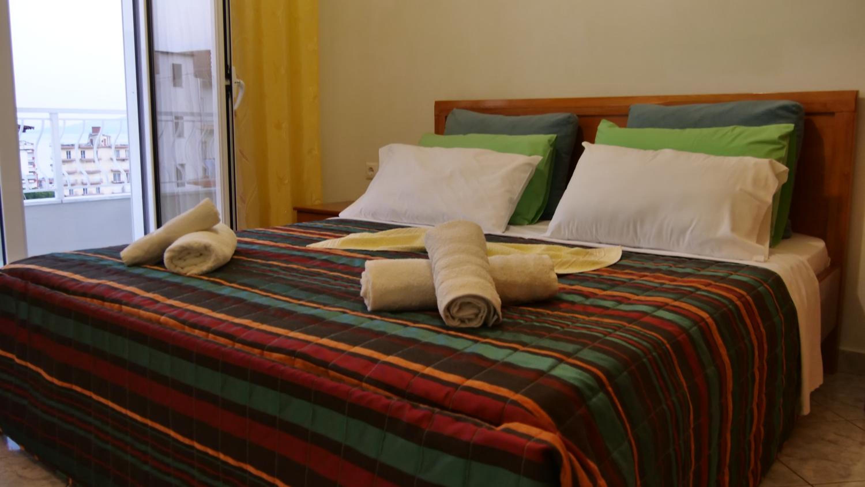 Isabela Apartments