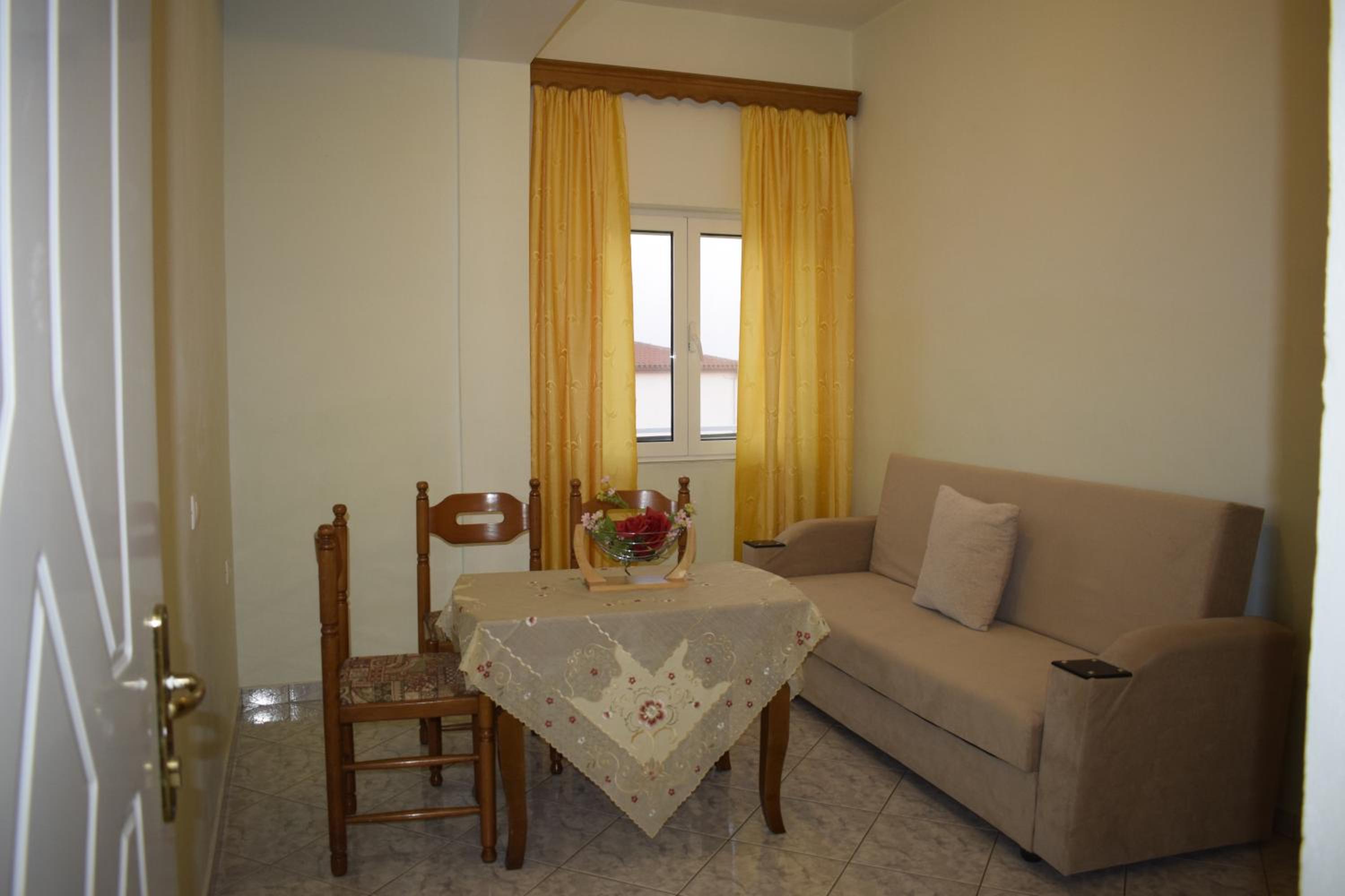 Isabela Apartments