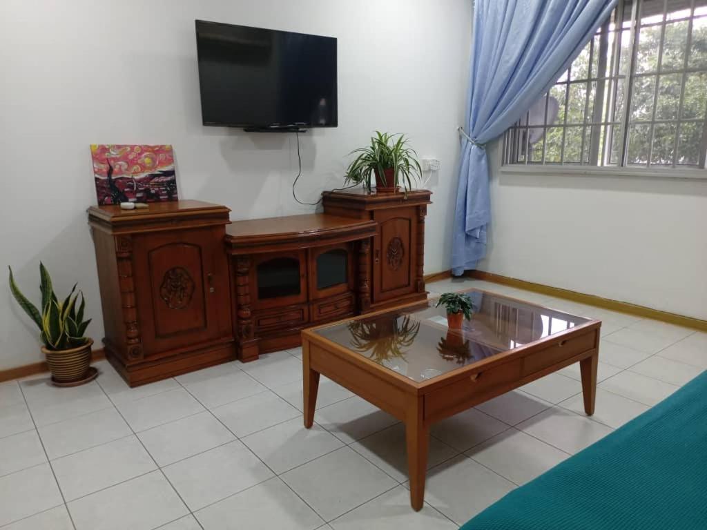 Homely Comforts: 2B Flat in Kuching photo 3