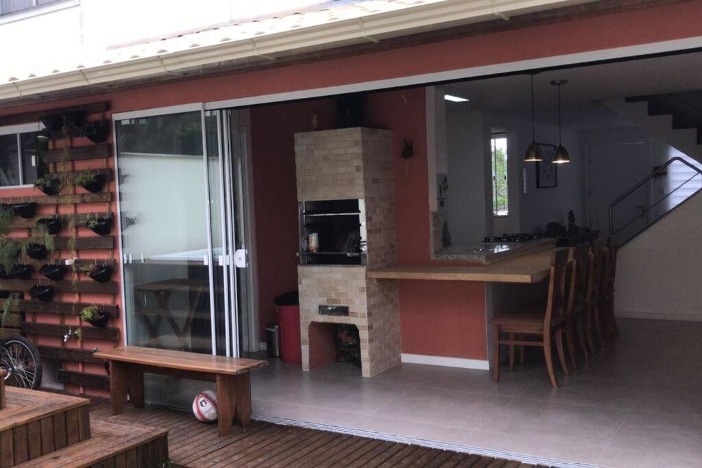 Casa com Jacuzzi em Florianópolis - Campeche