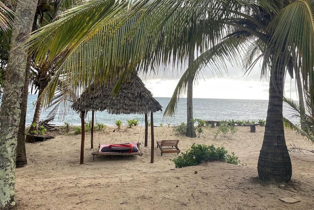 Jumapili Beach Villa