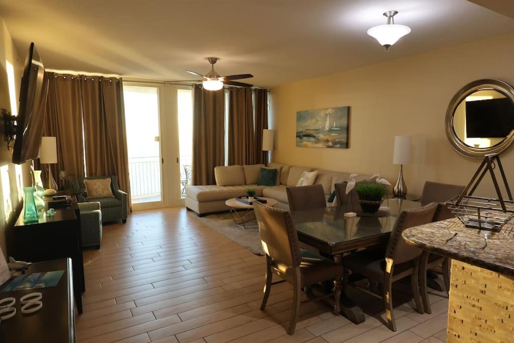 AQUA 1504 Beachfront condo with Free Beach Chairs view 5