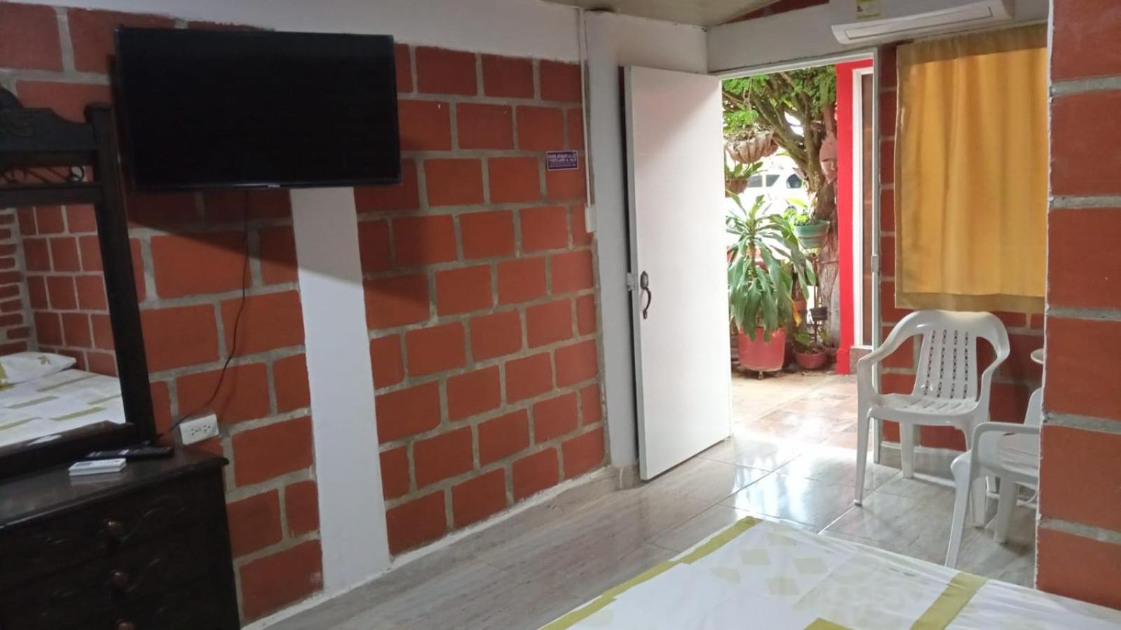Hostal Villa Aurora