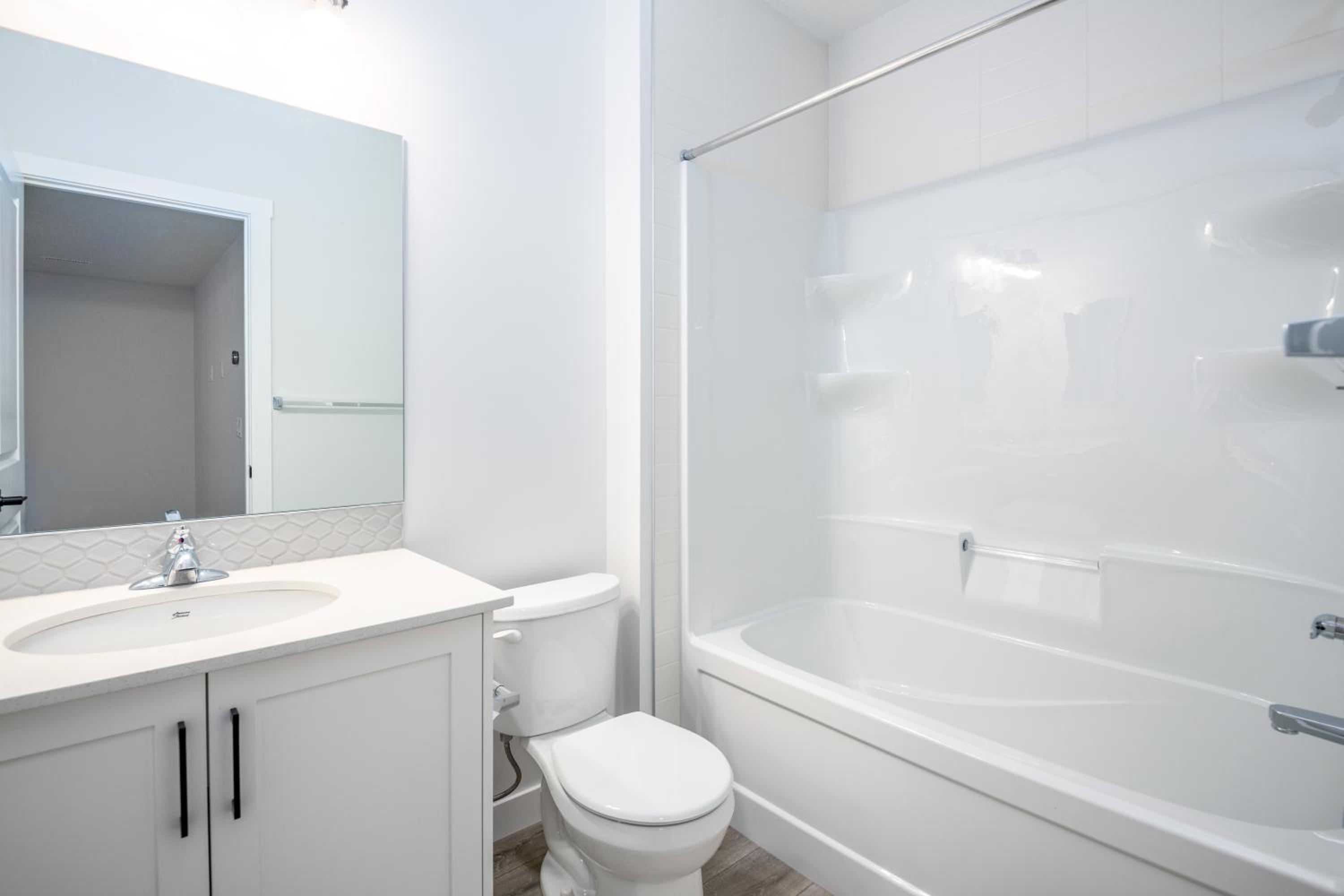 Cozy New Suite in NW Calgary