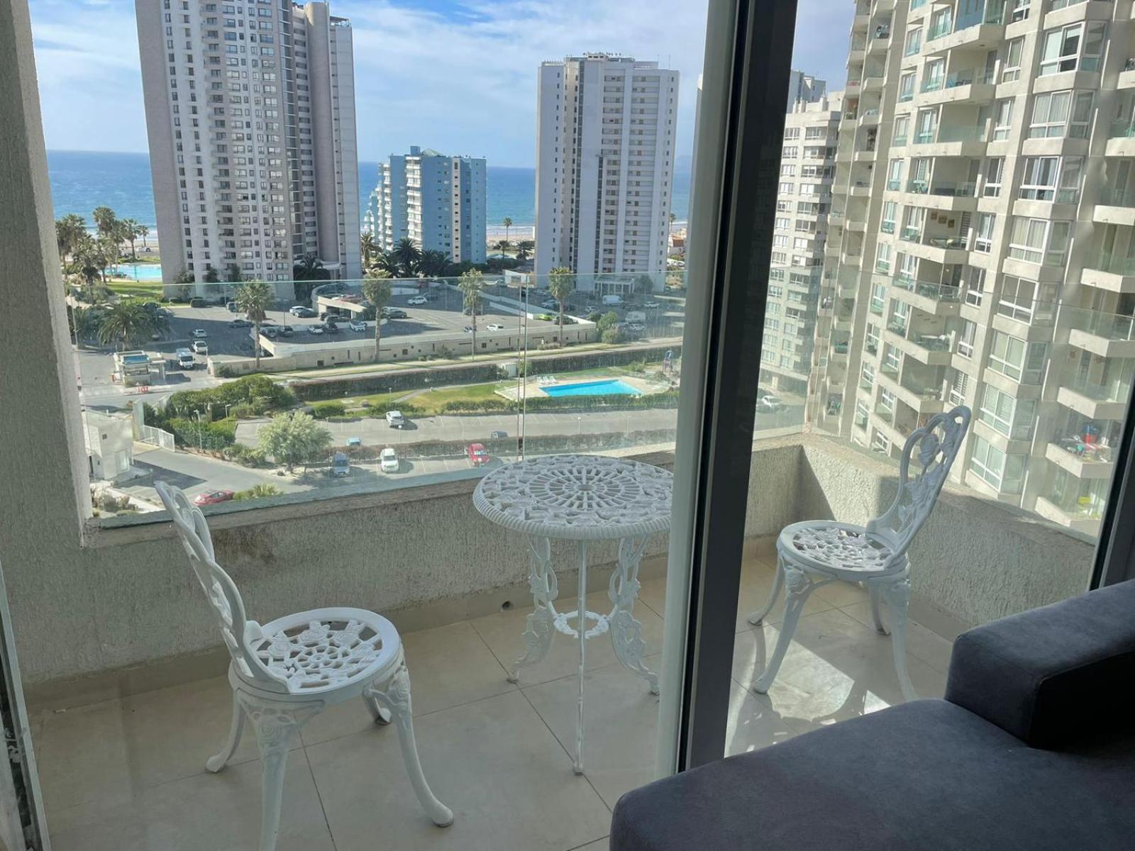 Moderno departamento acceso a playa