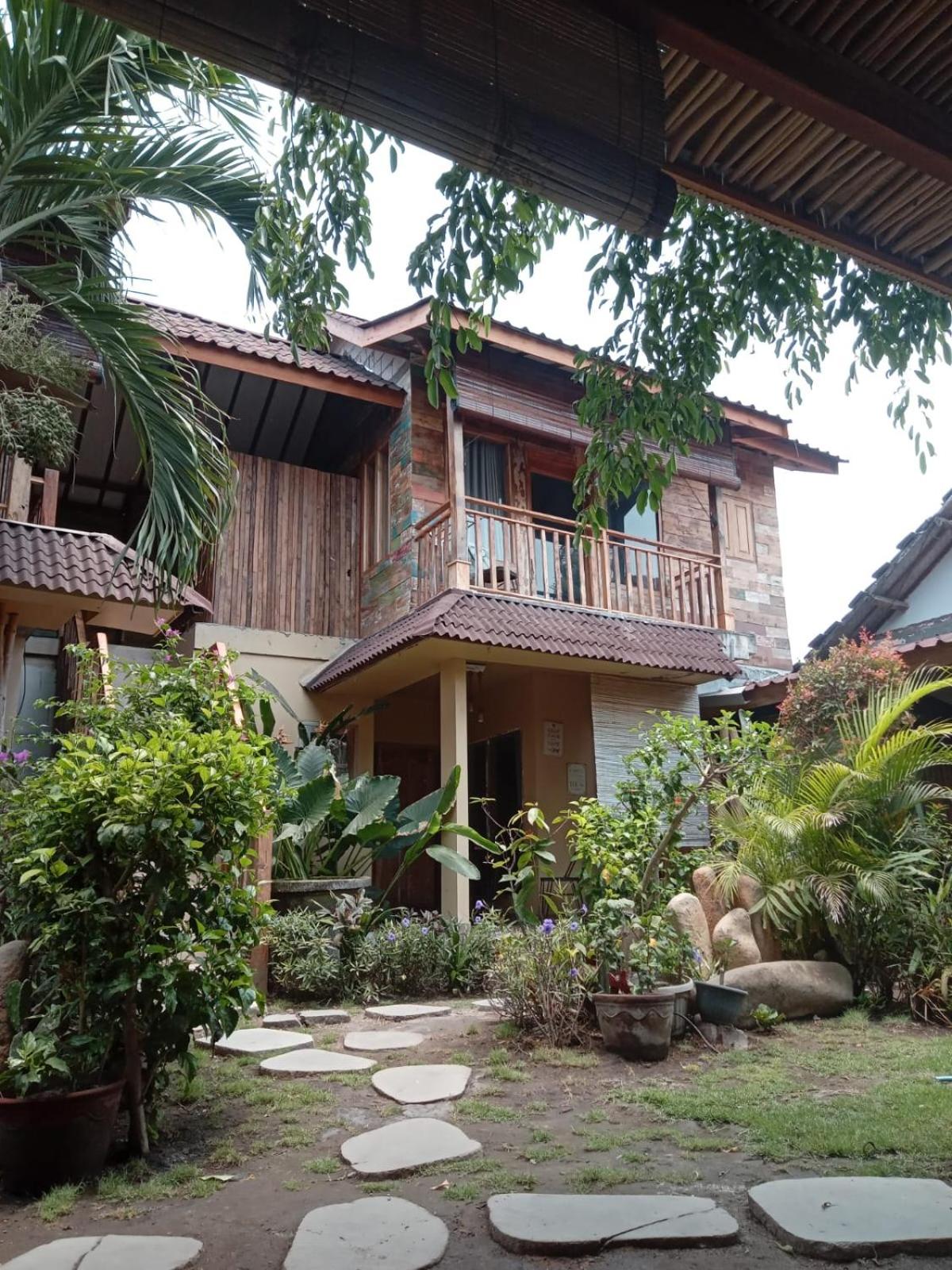 Little Elephant Cottage view 4