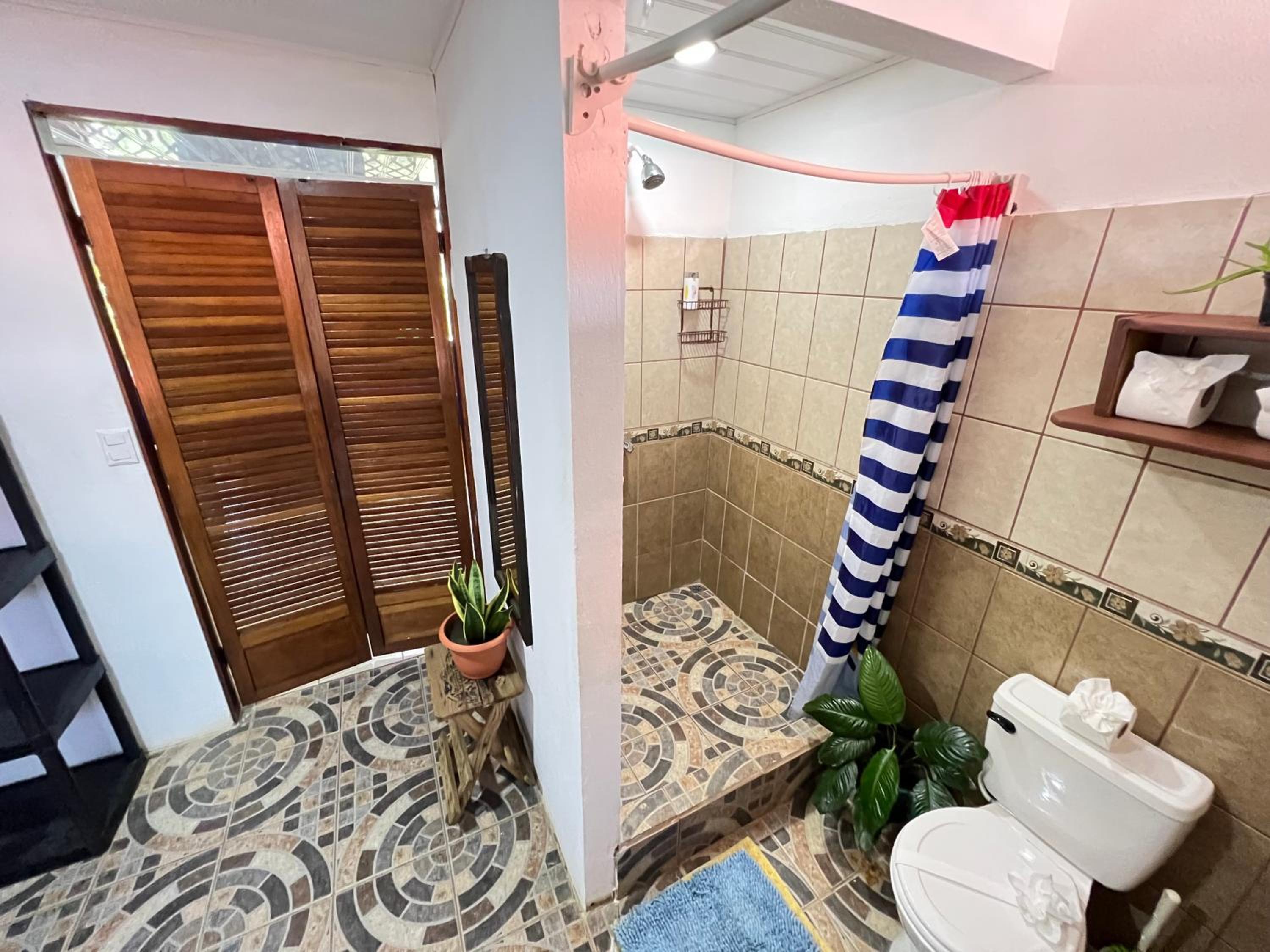 Casa Tili TicoExperience on IslaDamas