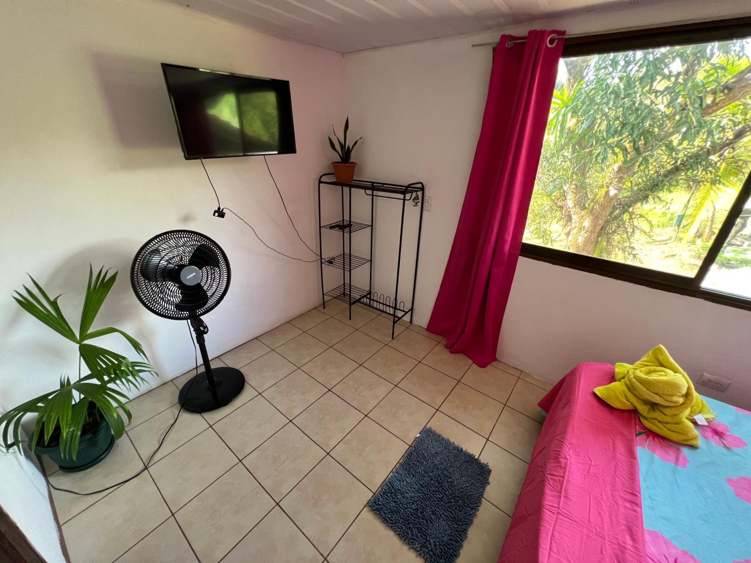 Casa Tili TicoExperience on IslaDamas
