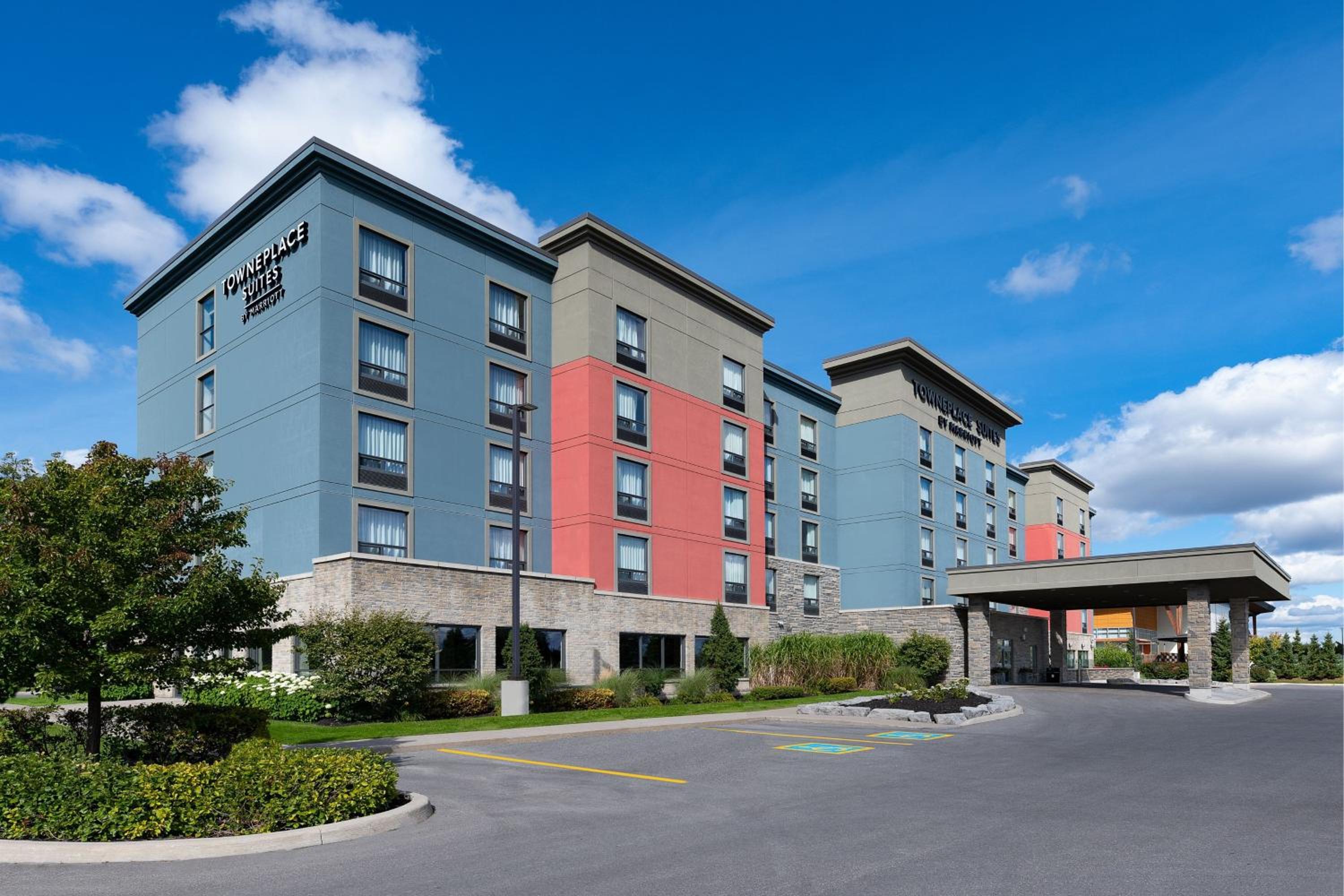 Belleville Vacations - TownePlace Suites by Marriott Belleville - Property Image 4
