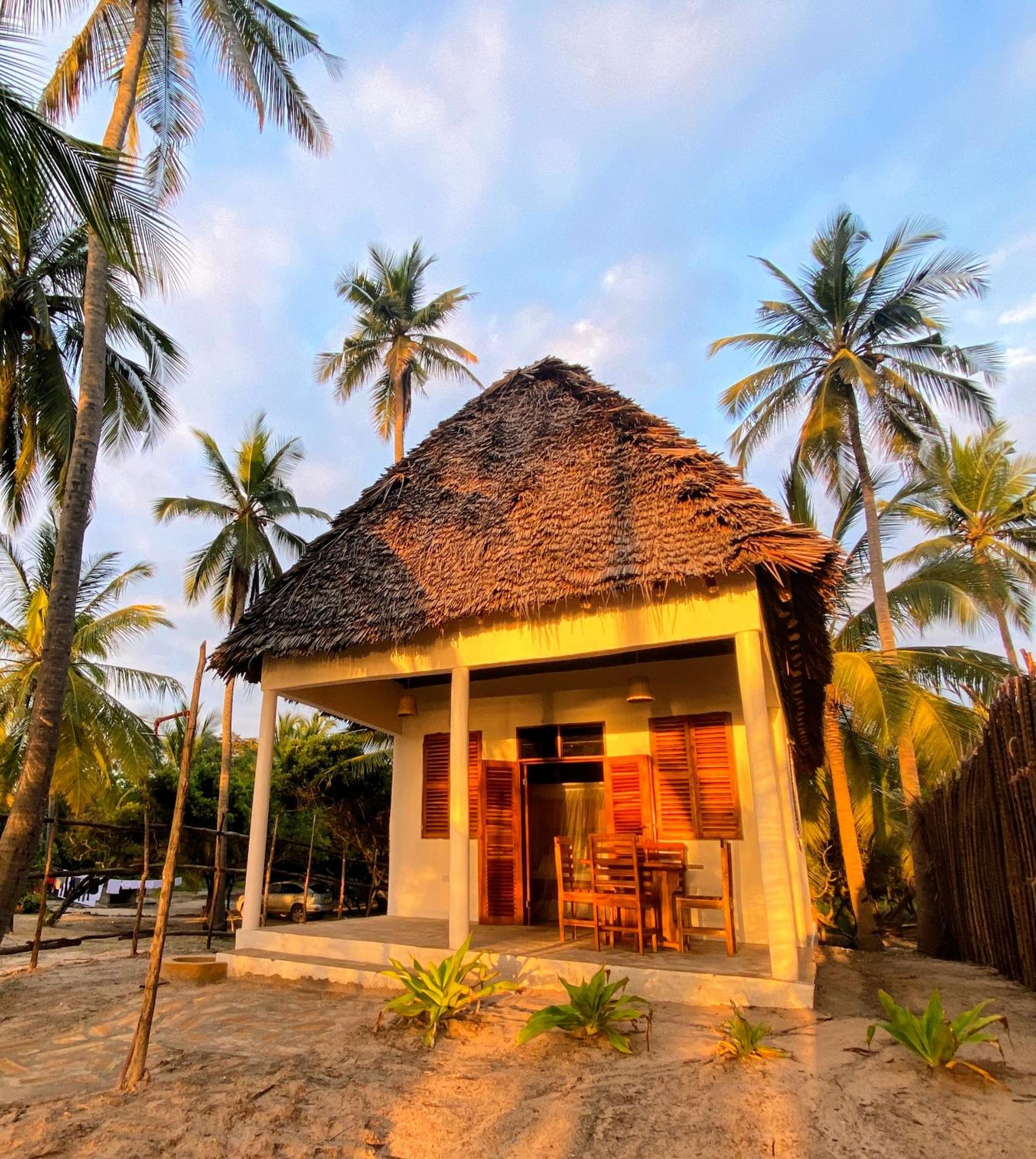 Jumamosi Beach Villa