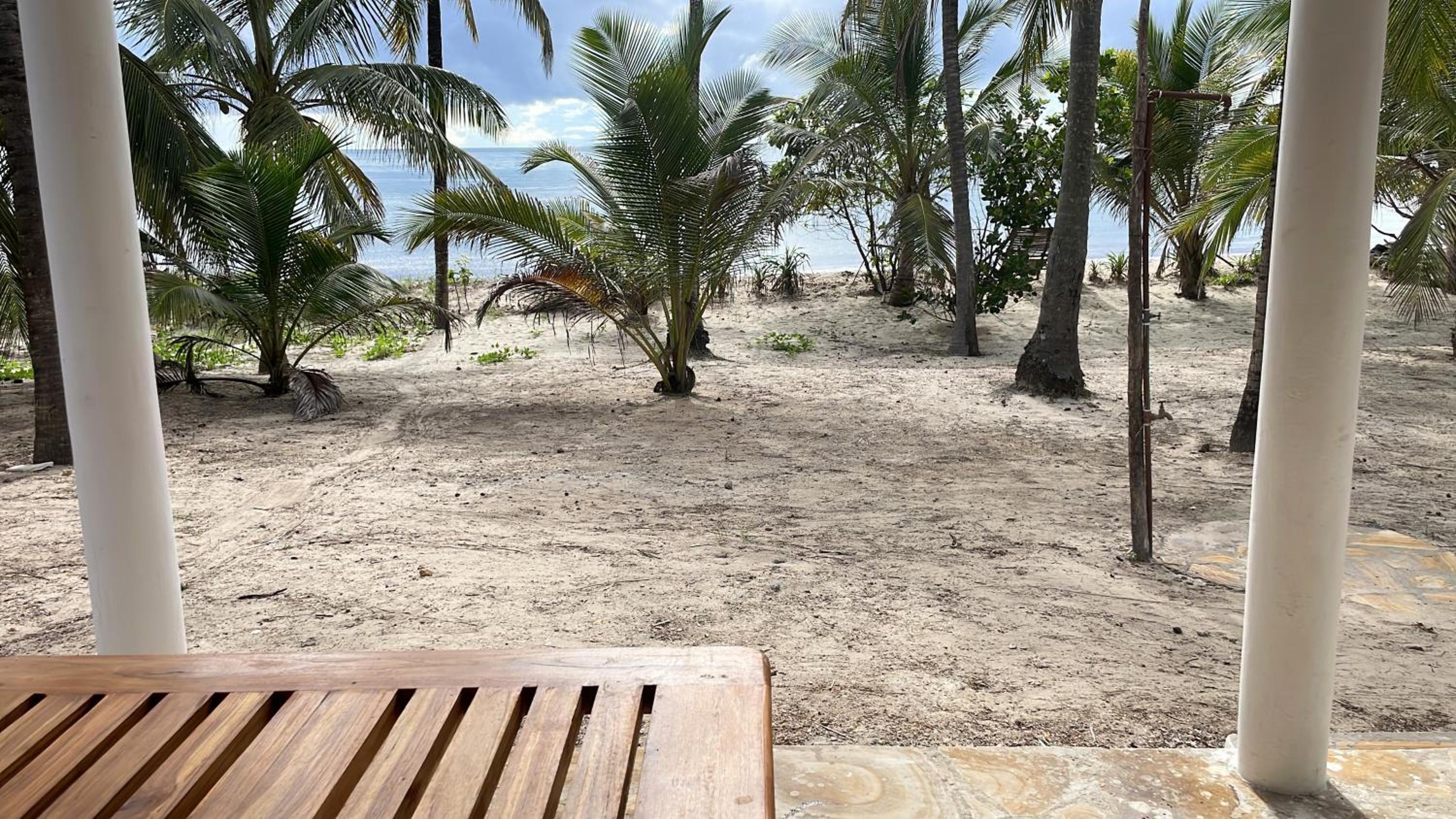 Jumamosi Beach Villa