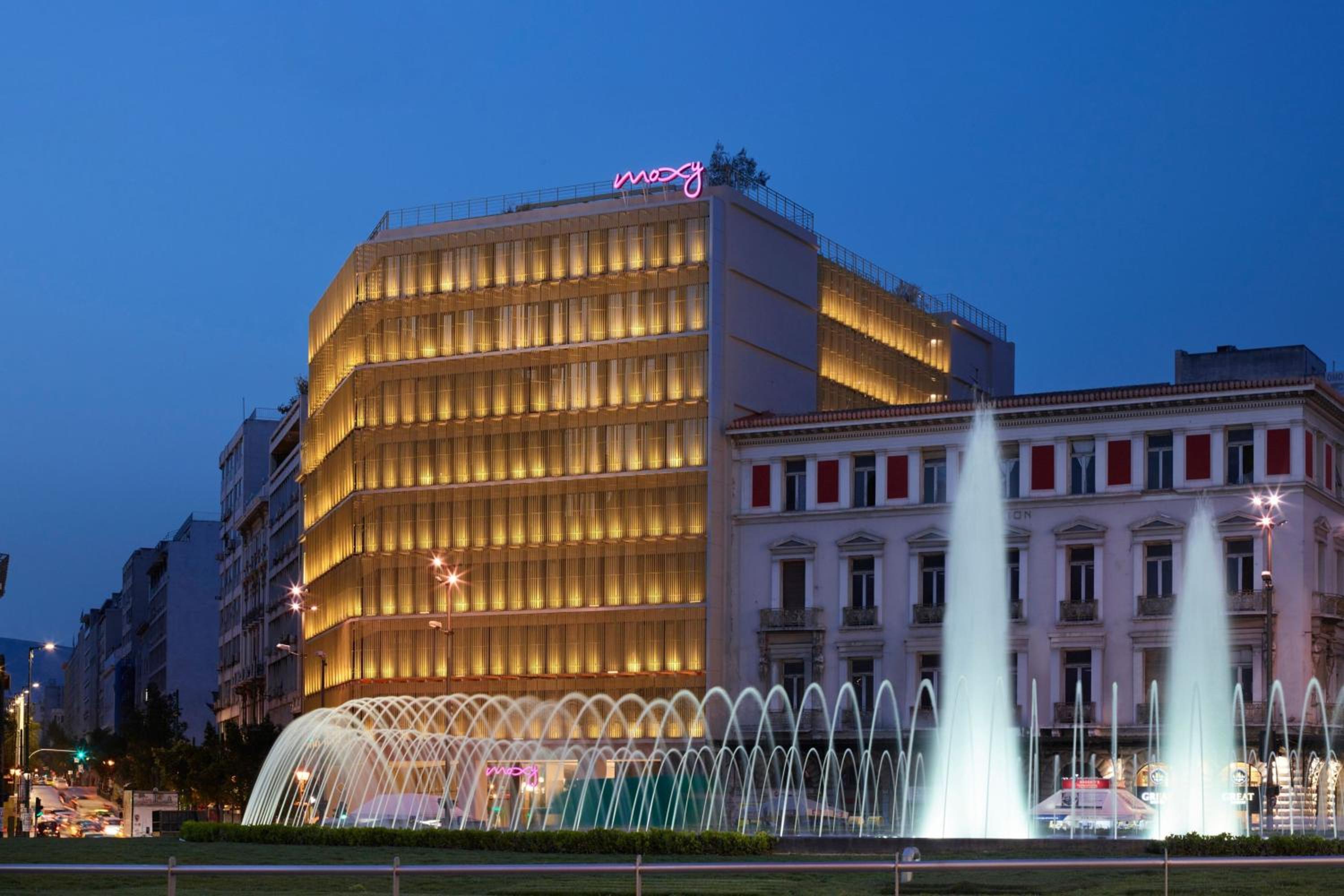 Hotel Moxy Athens City - Image 1