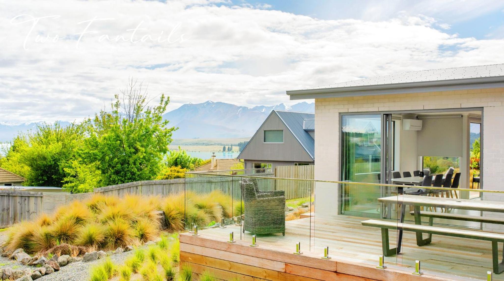 Two Fantails - Lake Views - main view