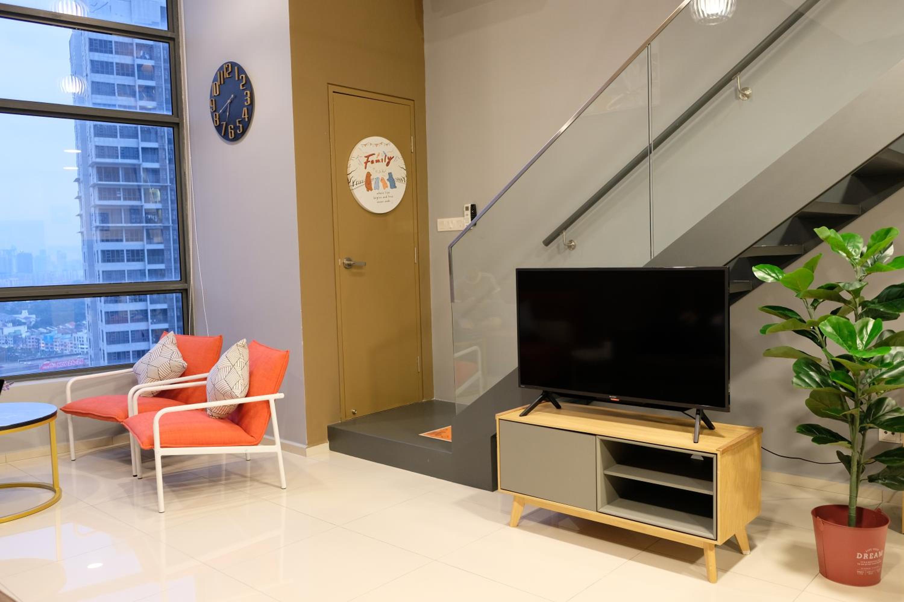 92 Homestay EkoCheras Duplex Suite