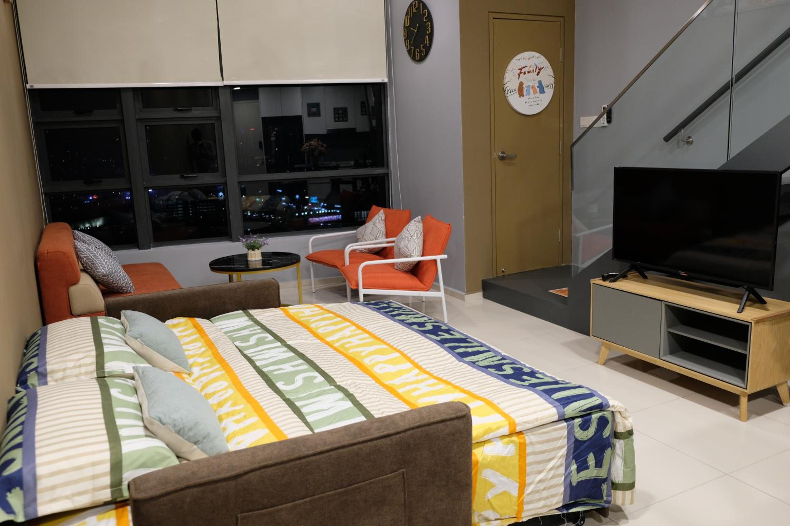 92 Homestay EkoCheras Duplex Suite
