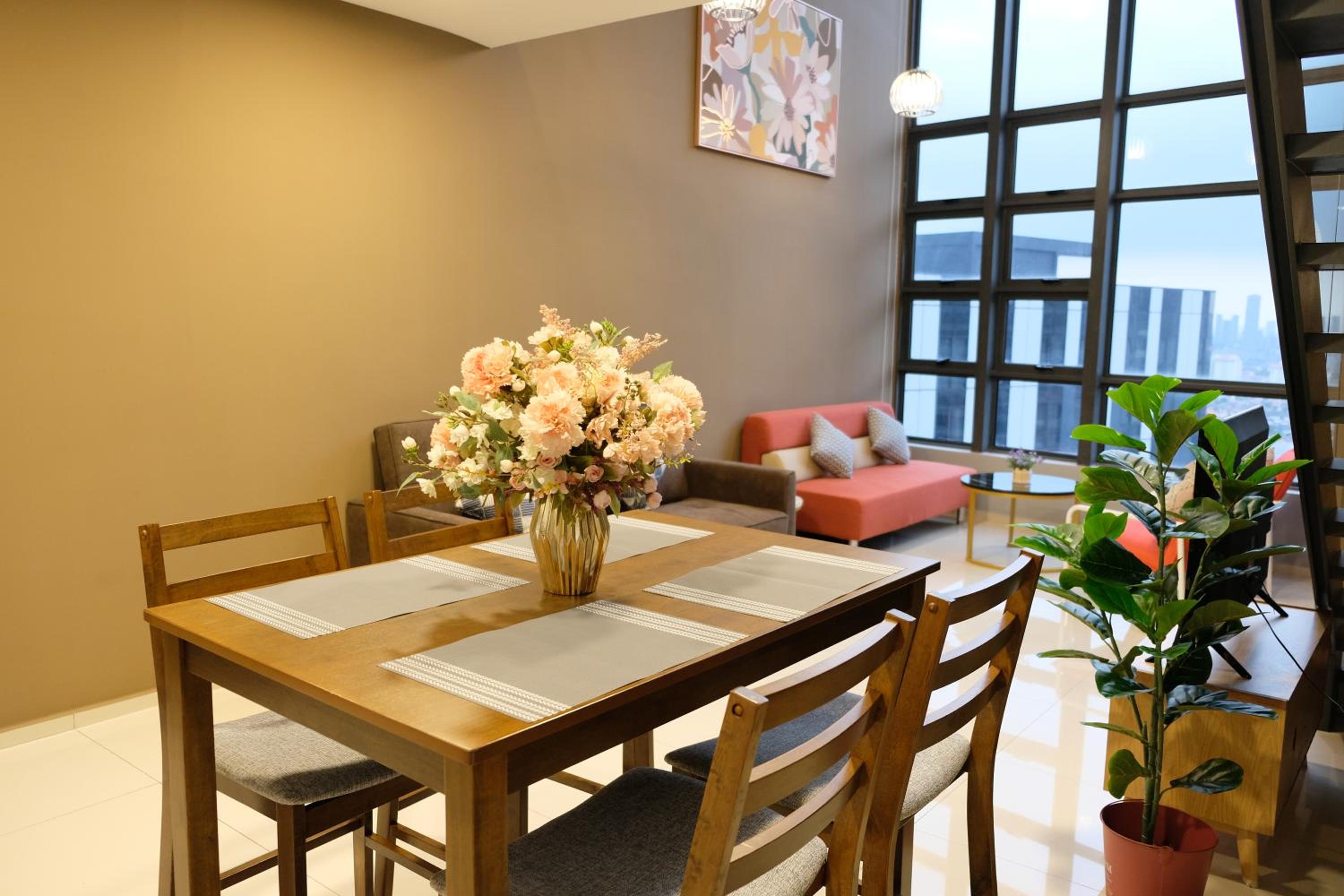 92 Homestay EkoCheras Duplex Suite