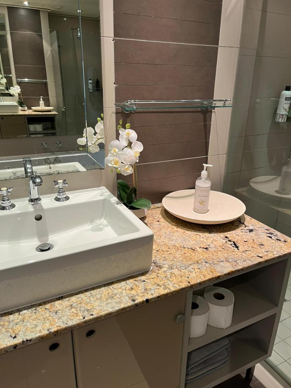 Cape Royale Luxury Suite view 4