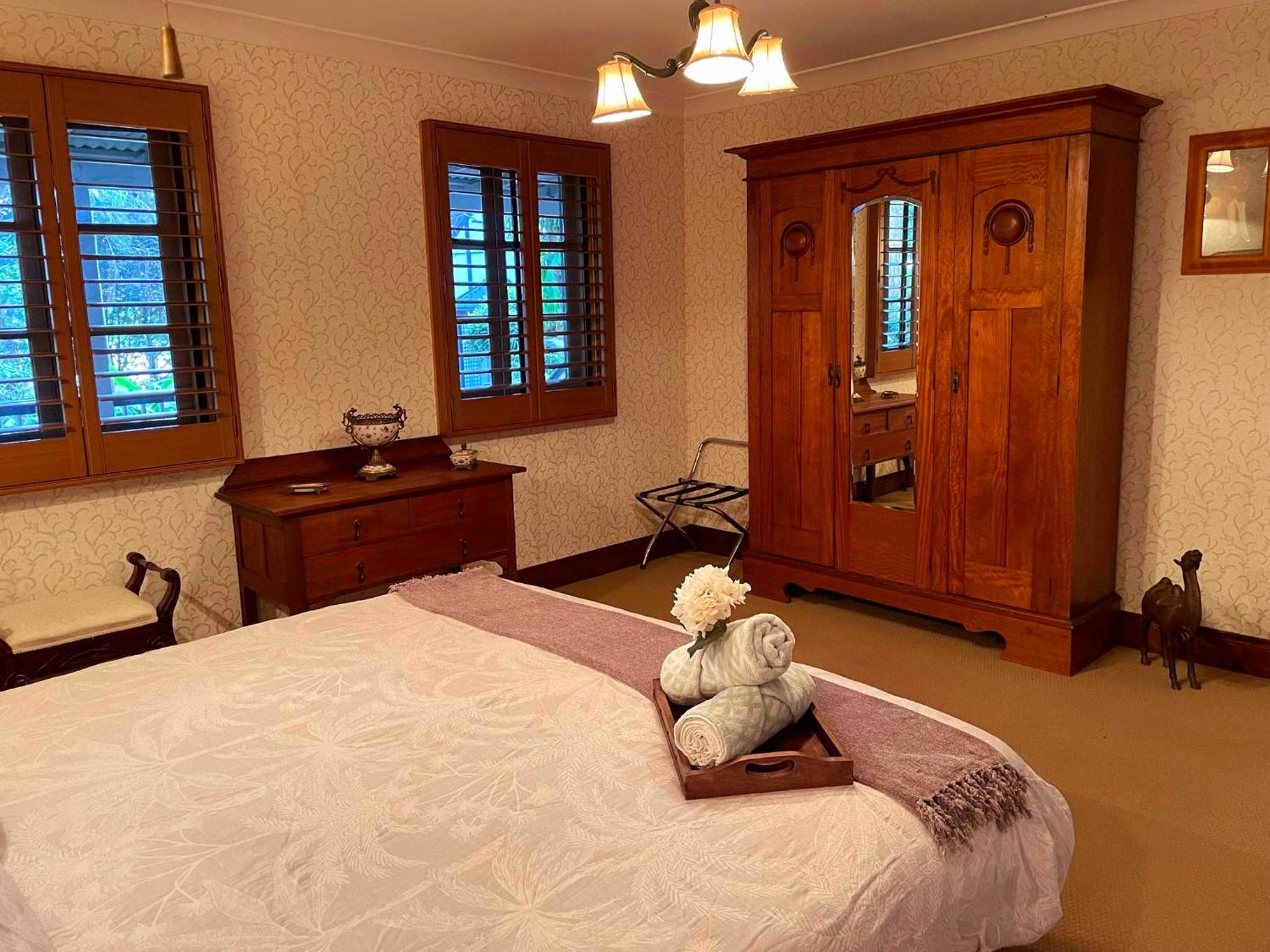 The Gamekeepers Spa Cottage in Tamborine Mountain
