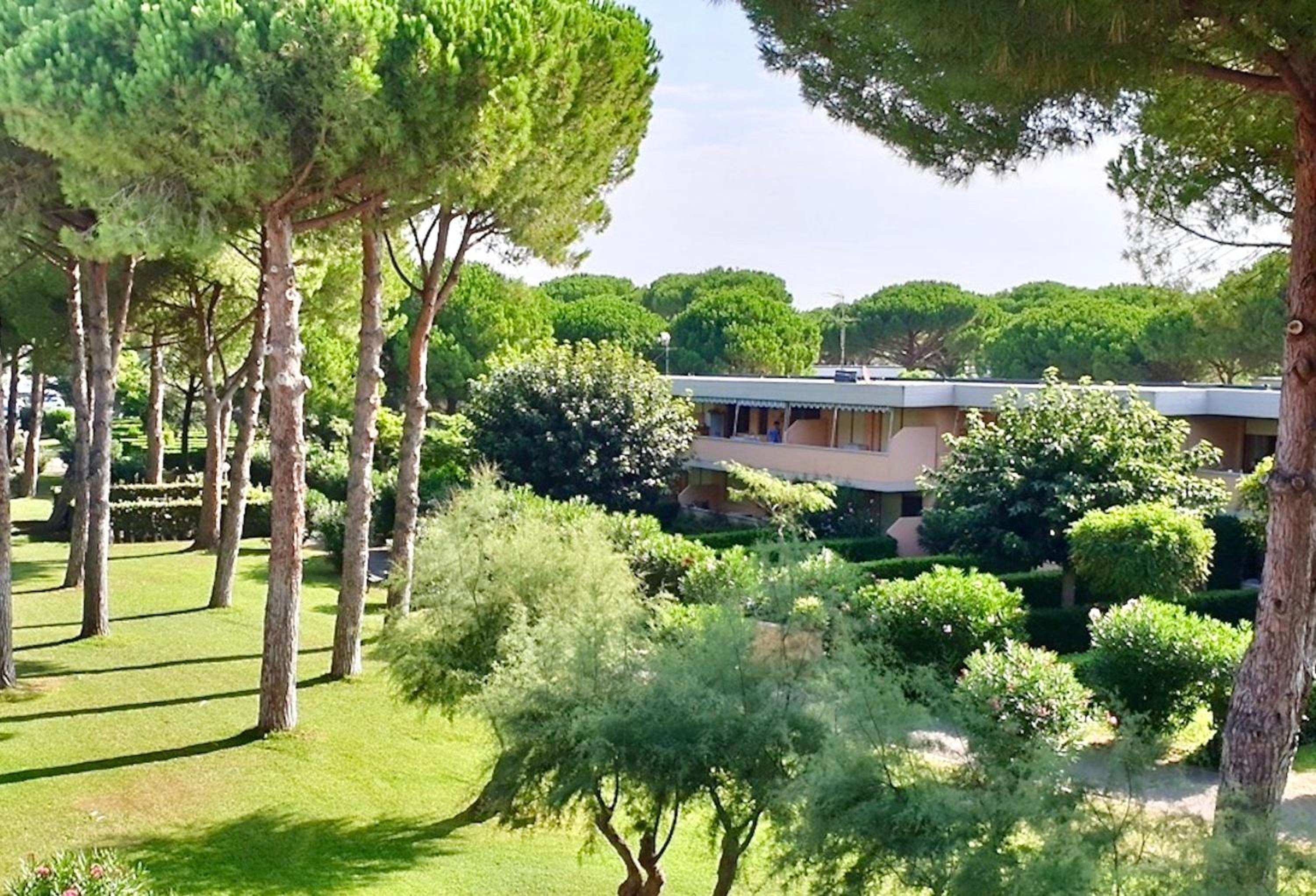 IssTravel, Holiday Homes from 400 to 900 mt from the sea, apartments 6 beds view 3
