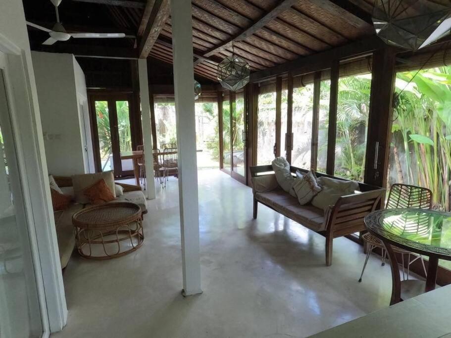 villa kayu keluarga lilas view 2