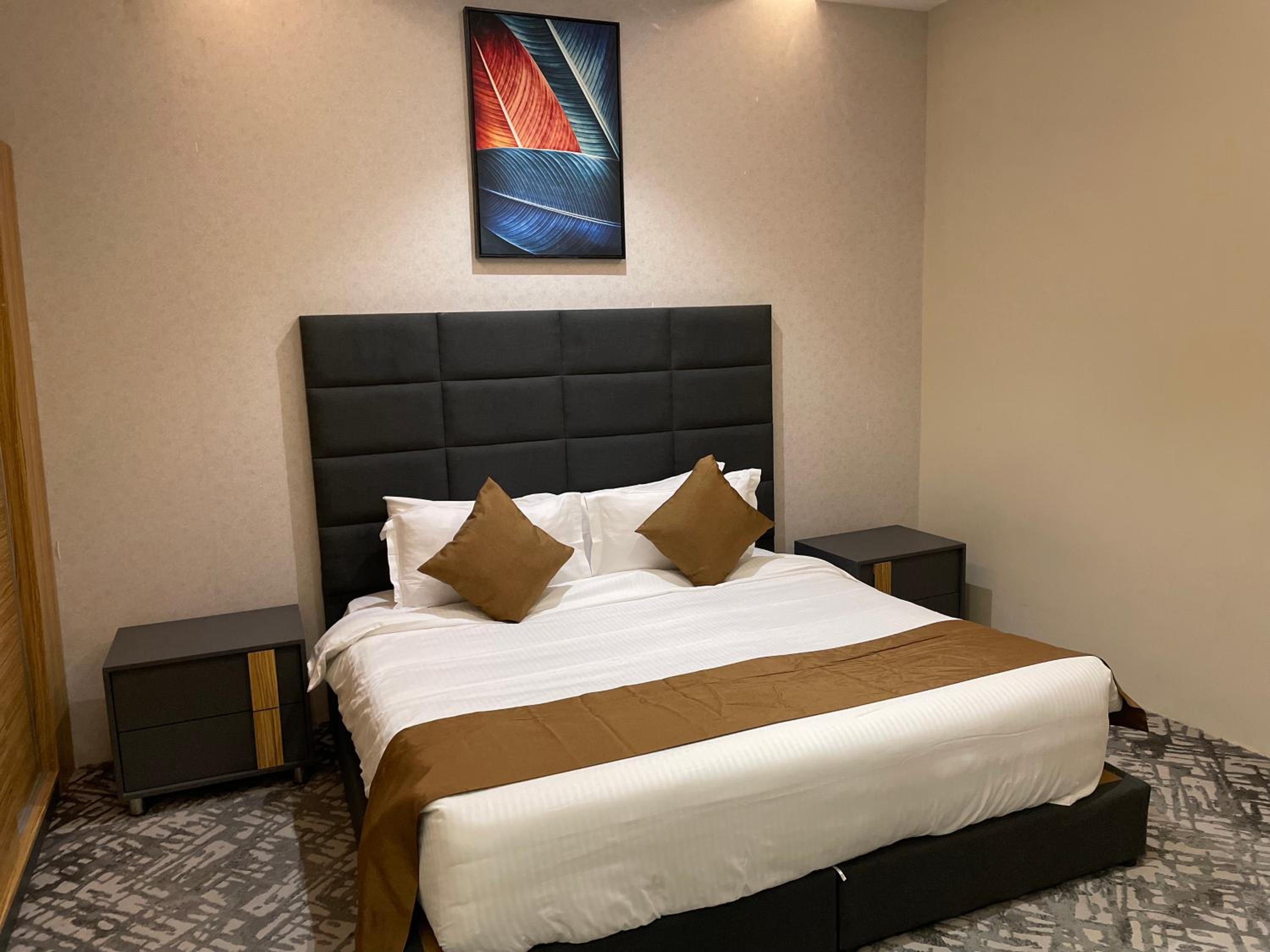 Waw Hotel Suites Al Jaber