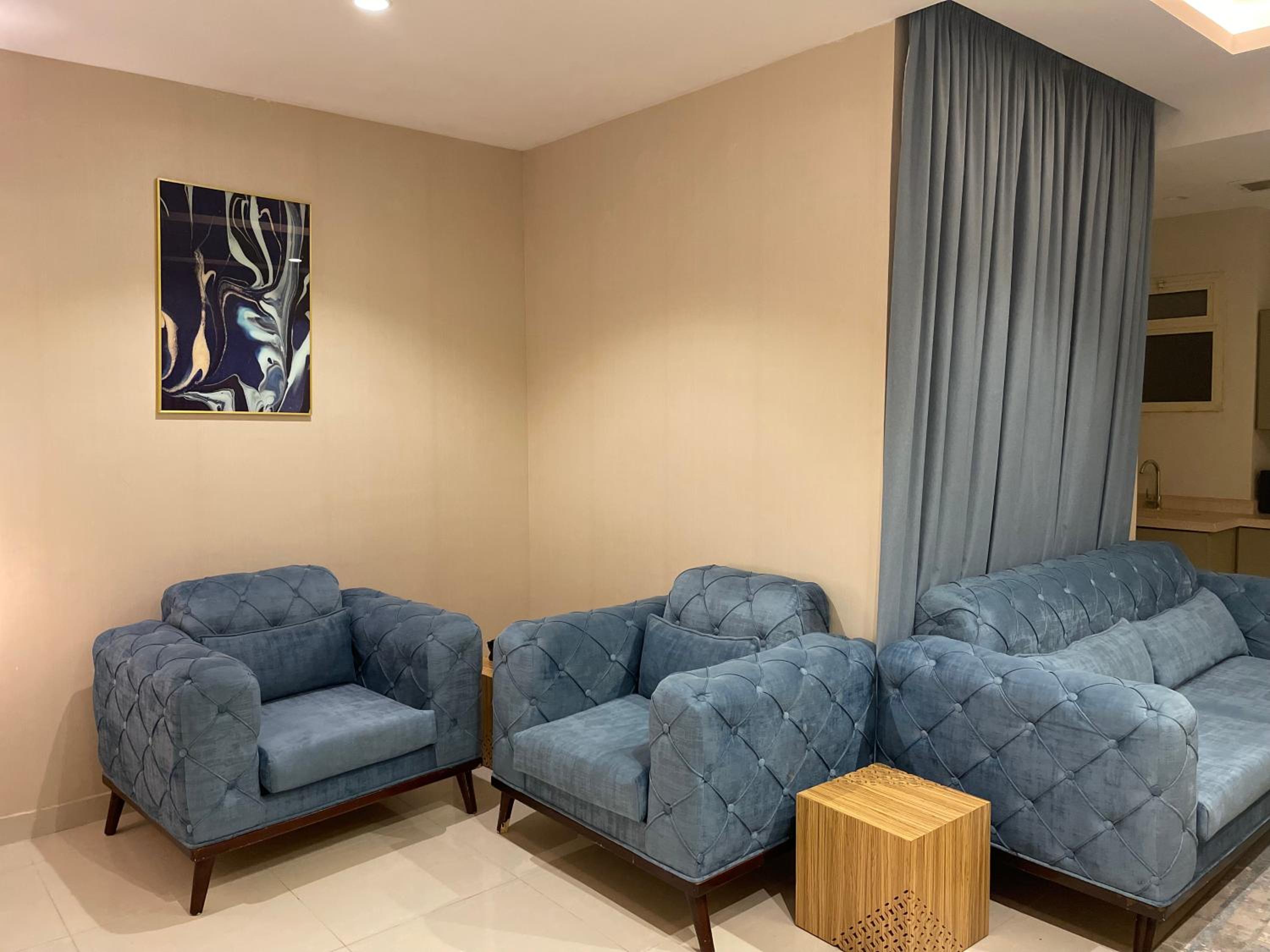Waw Hotel Suites Al Jaber