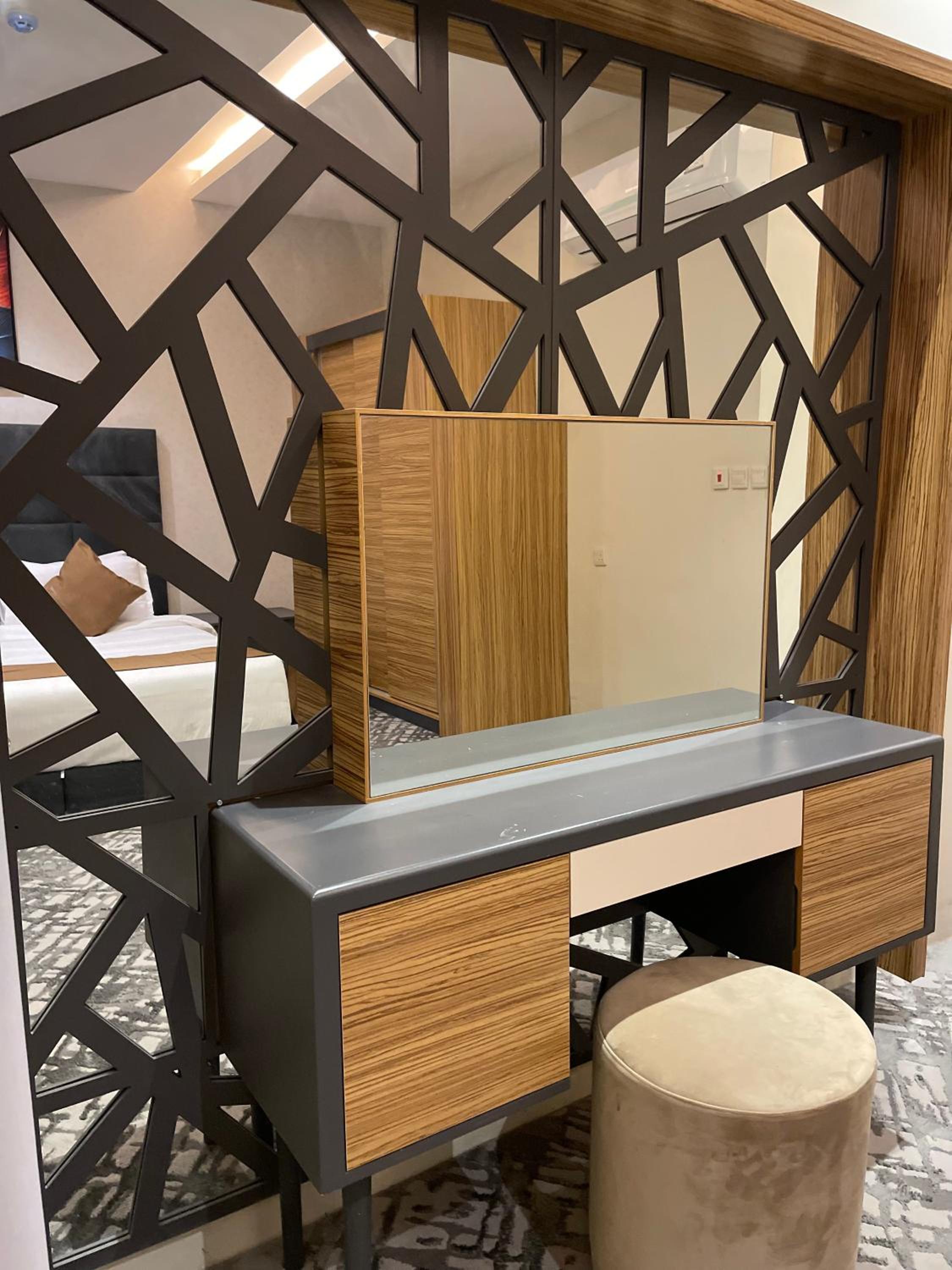 Waw Hotel Suites Al Jaber