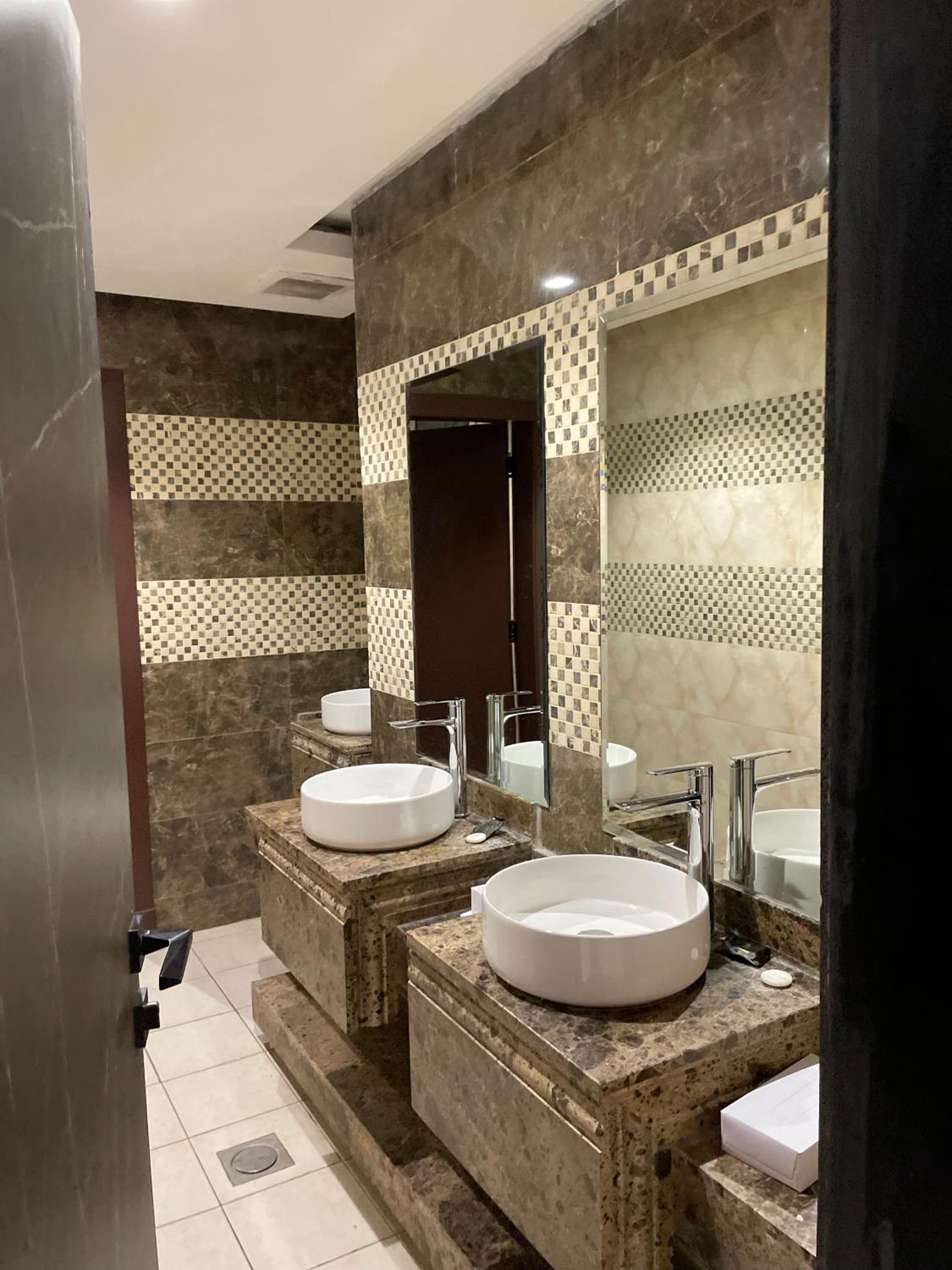 Waw Hotel Suites Al Jaber