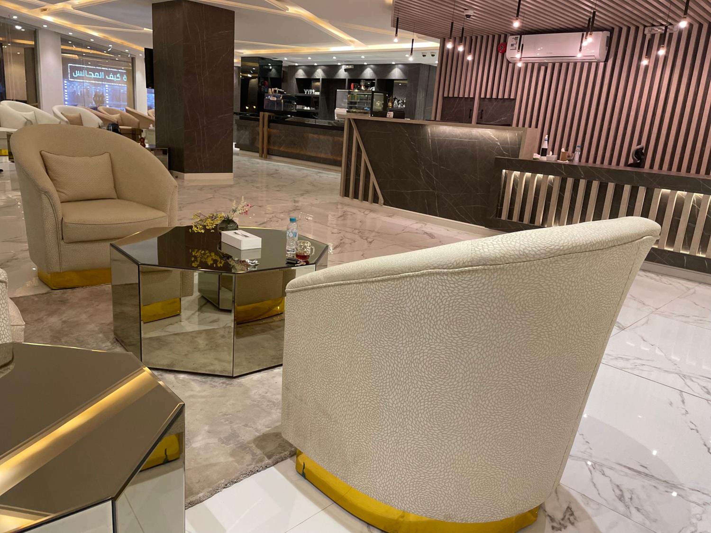 Waw Hotel Suites Al Jaber