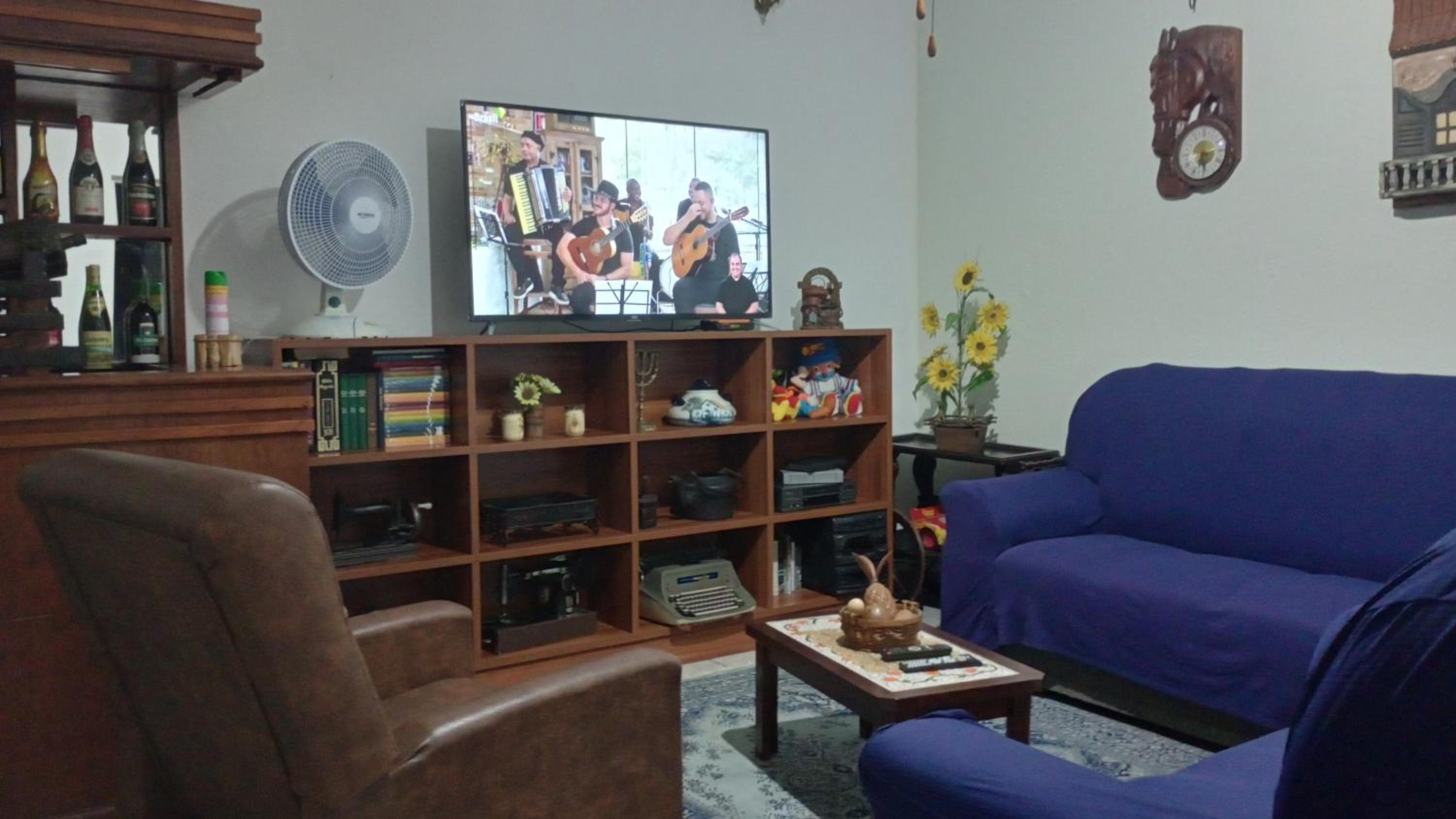 CASA com ACOMODAÇÃO para 6 PESSOAS