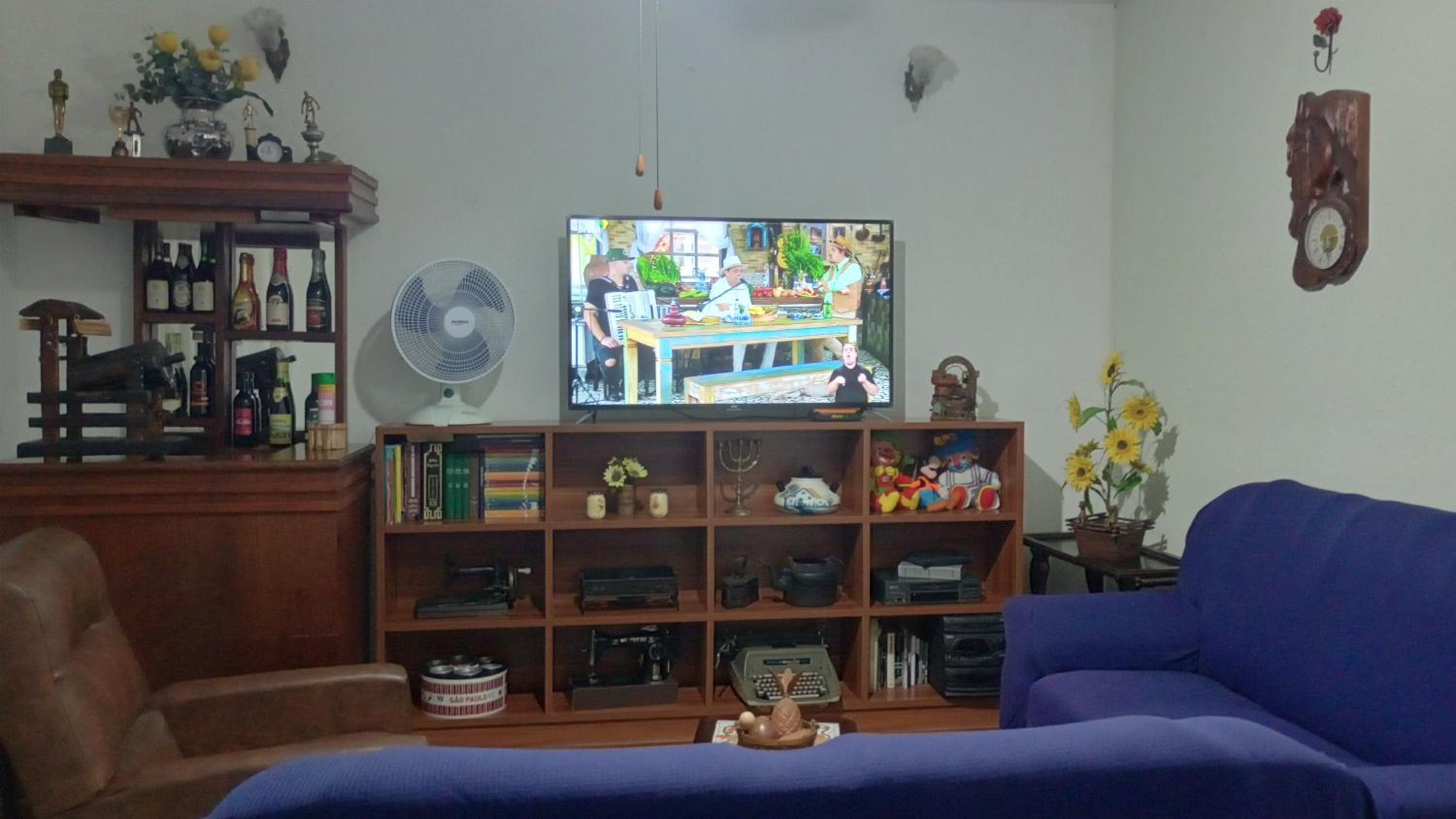 CASA com ACOMODAÇÃO para 6 PESSOAS