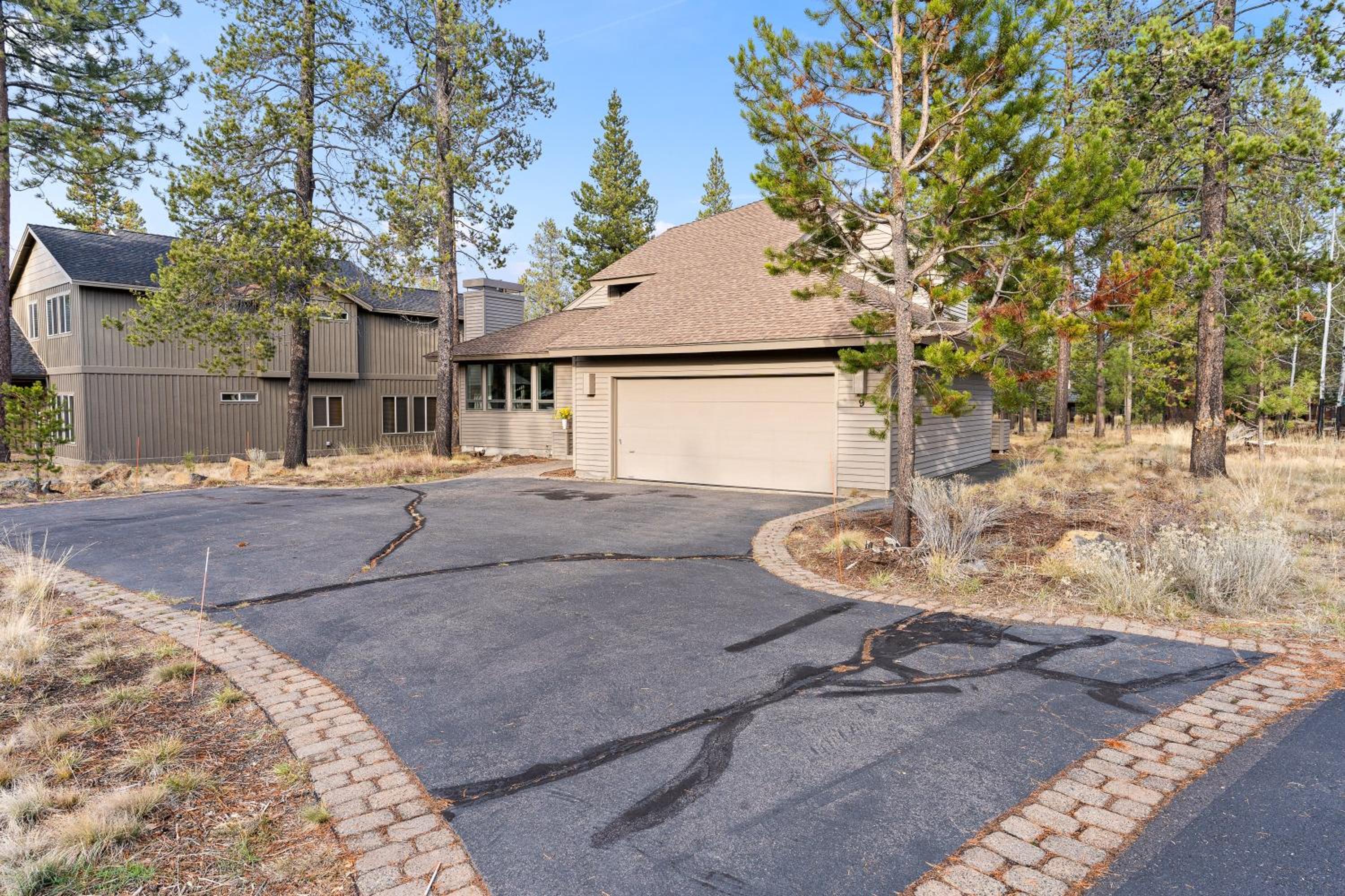 9 Cottonwood home view 5