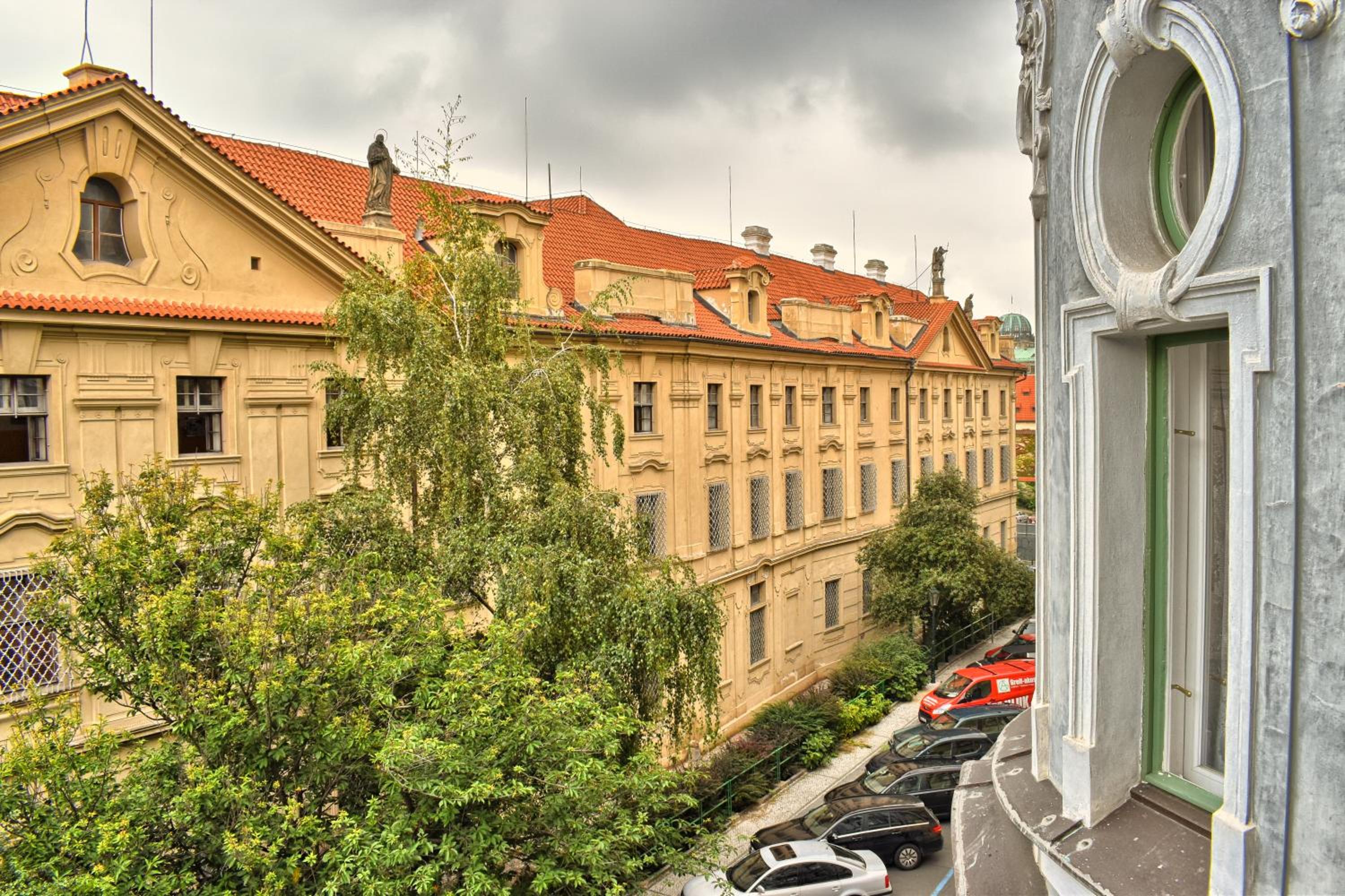 Milosrdnych Apartments