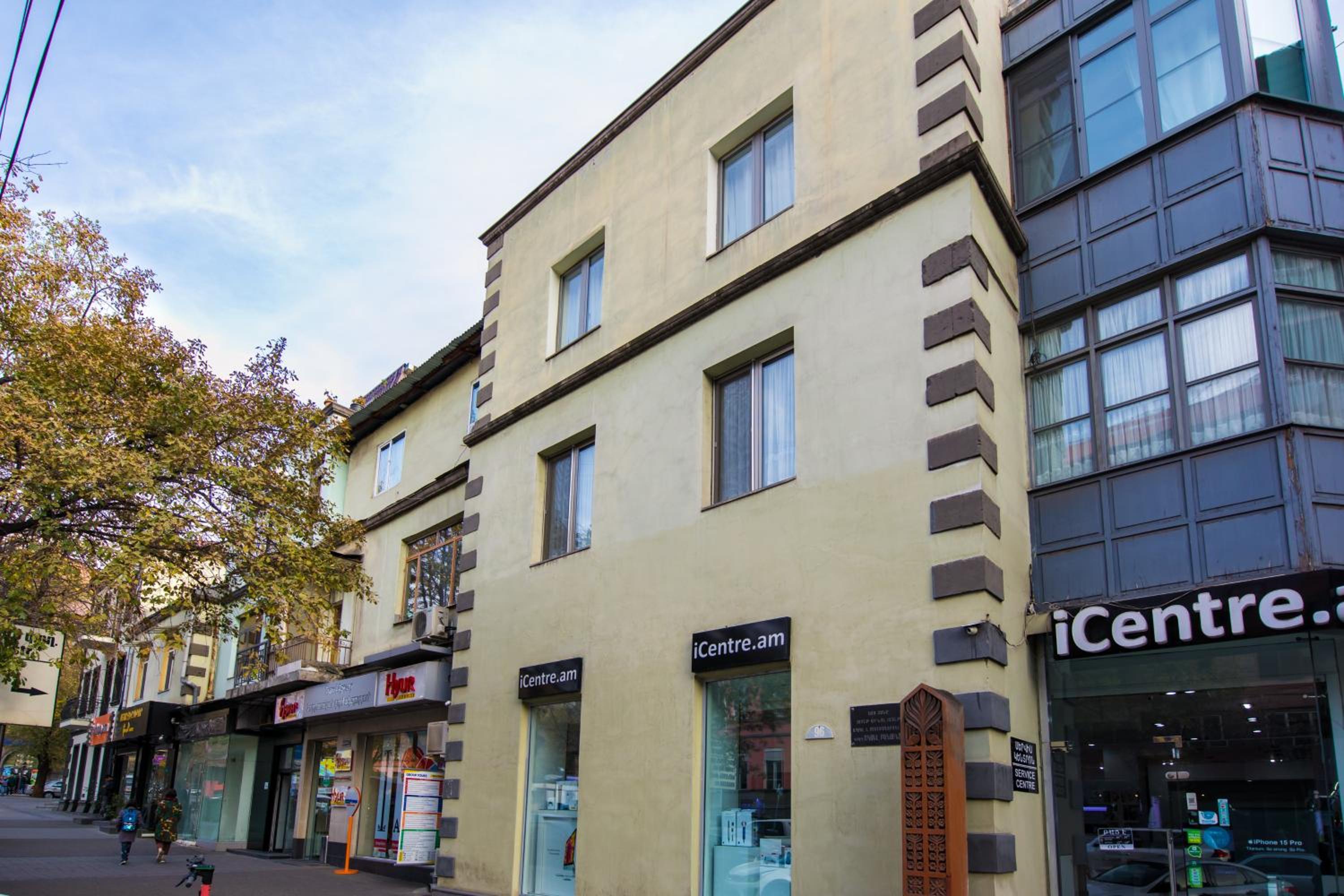 Residence Nalbandyan 96